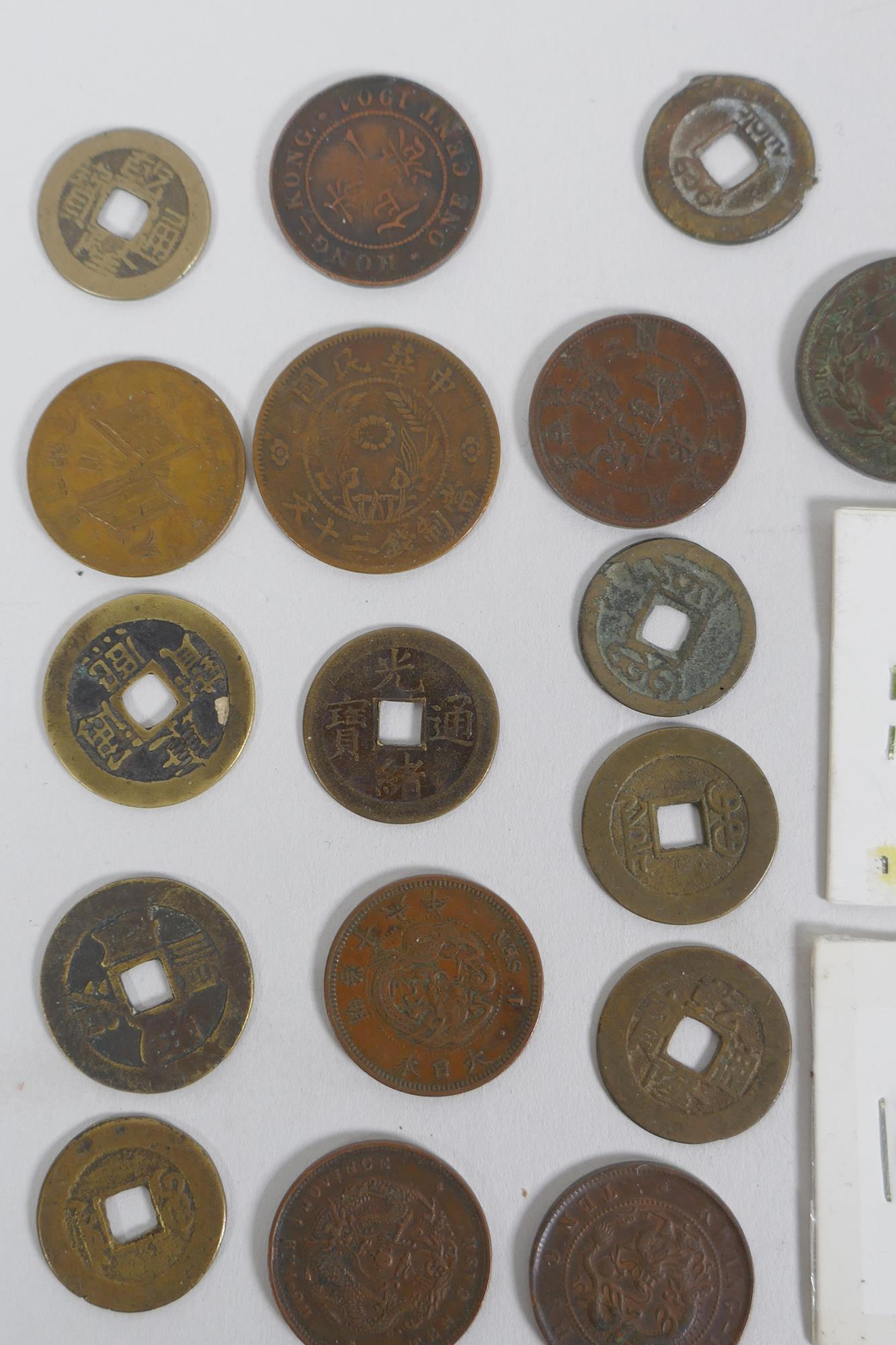 A quantity of Chinese bronze assorted coinage - Image 2 of 7