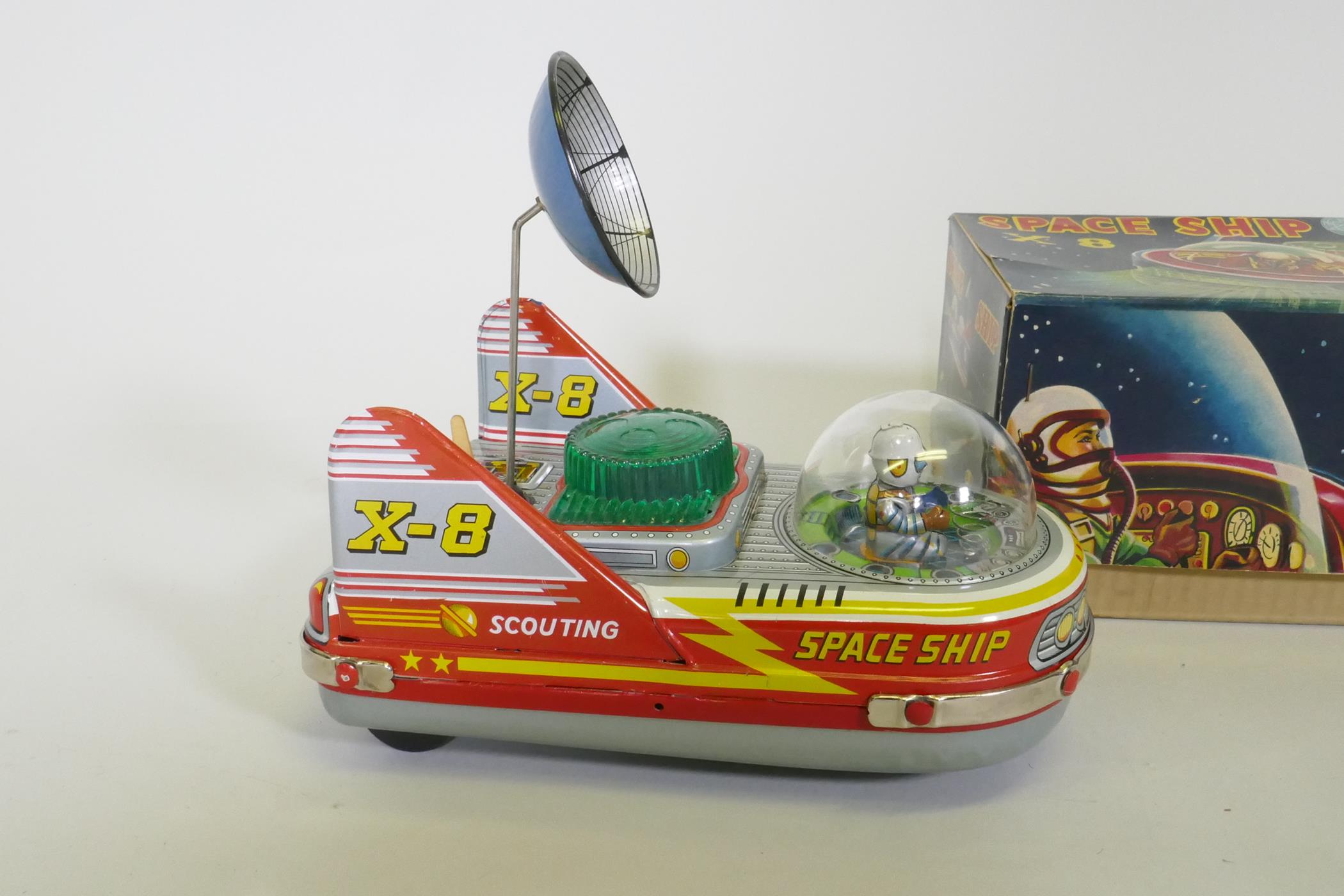 A 1960s Tada Japanese tin plate toy, Spaceship X-8, in original box, fine condition - Image 2 of 5