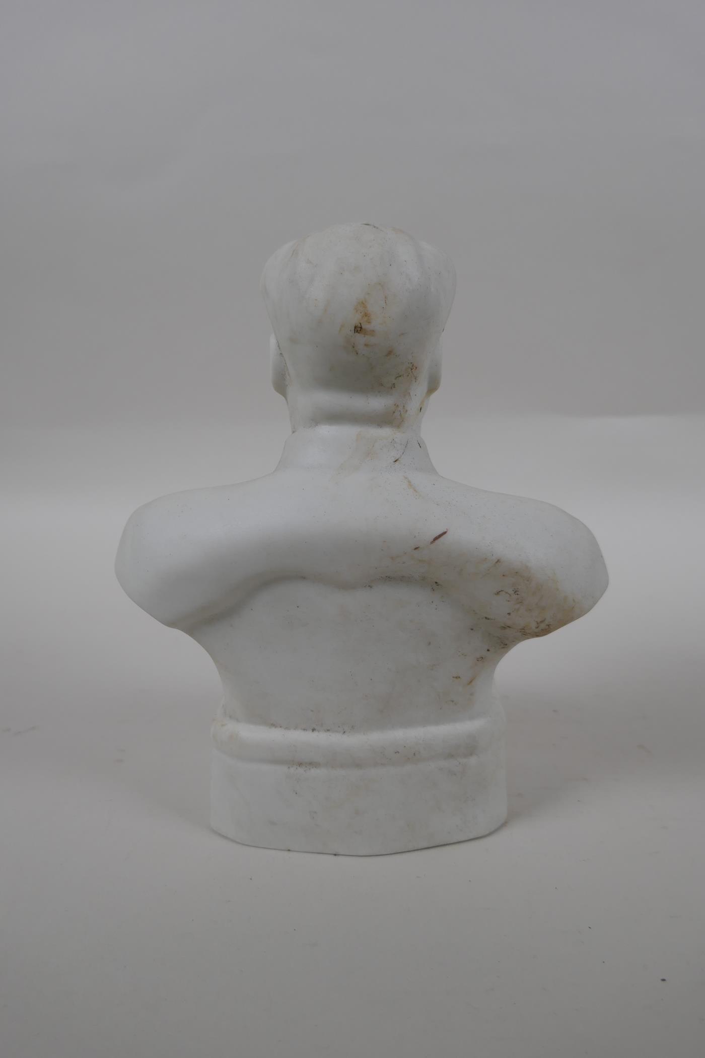 A vintage ceramic bust of Chairman Mao, 19cm high - Image 3 of 3