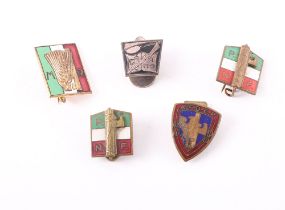 5X WW2 ITALIAN FASCIST BADGES