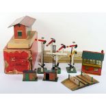 Hornby 0 gauge track side buildings and accessories