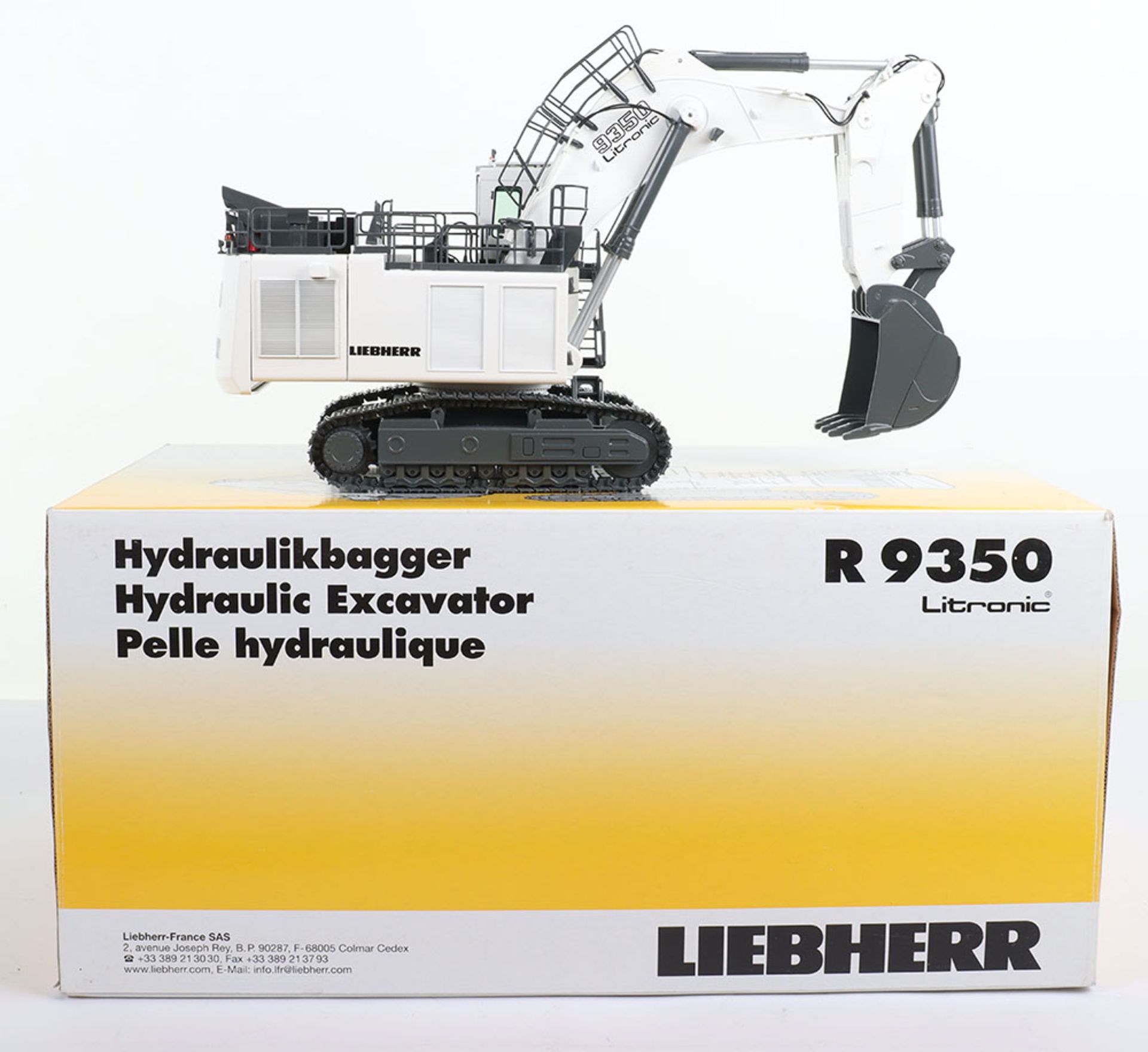 A NZG Liebherr 1:50 scale diecast R9350 Litronic Hydraulic Excavator