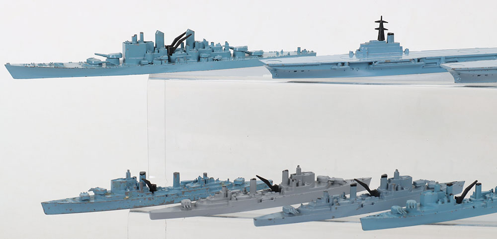 Collection of Tri-ang Minic 1:1200 scale Warships - Image 3 of 4