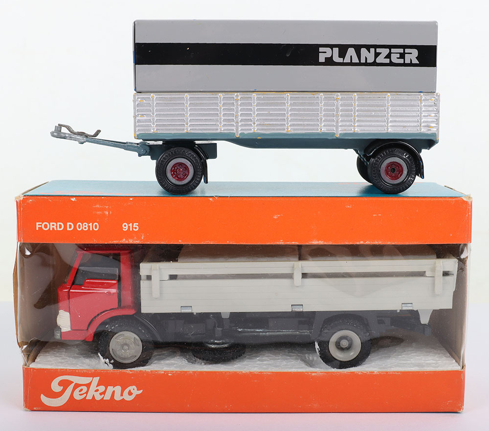 Tekno 915 Ford D Open Back Lorry