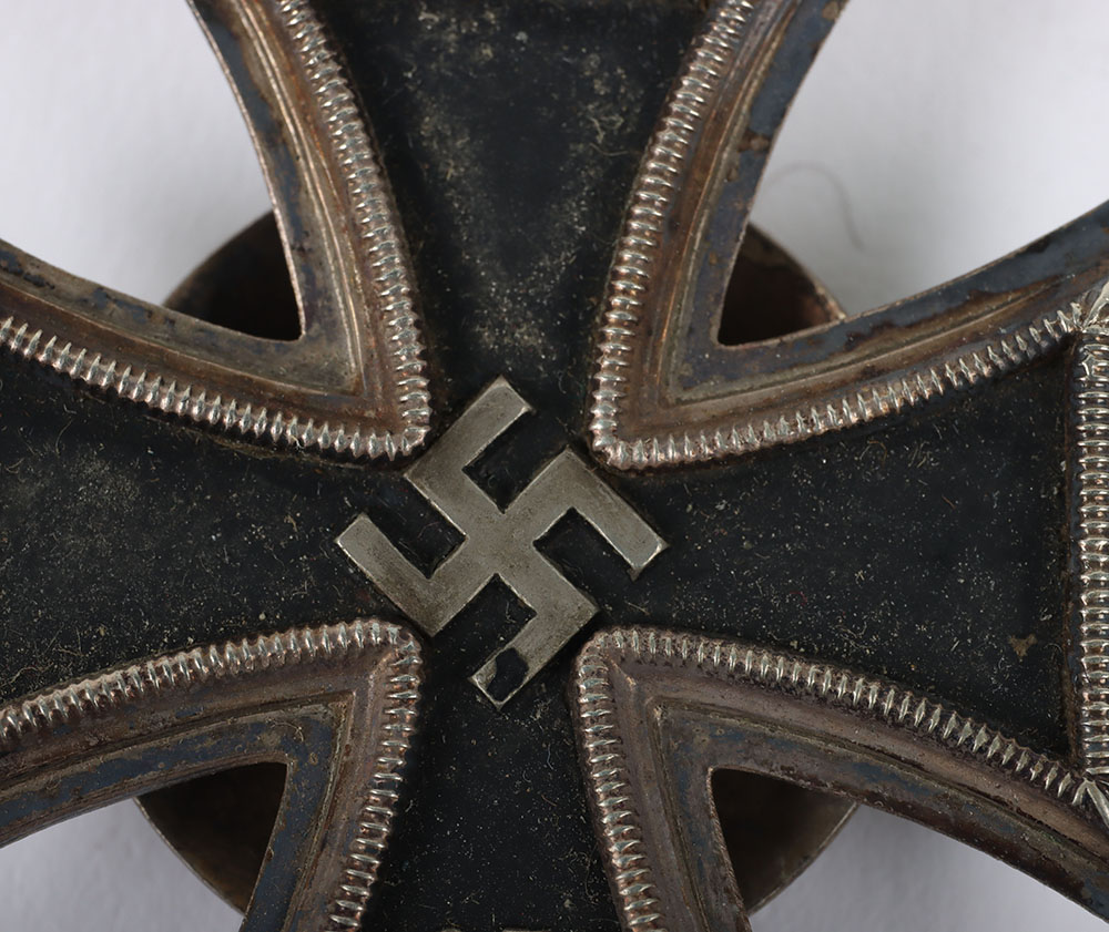 1939 Iron Cross 1st Class with Screwback Fitting by Rudolf Souval, Wien - Image 3 of 9