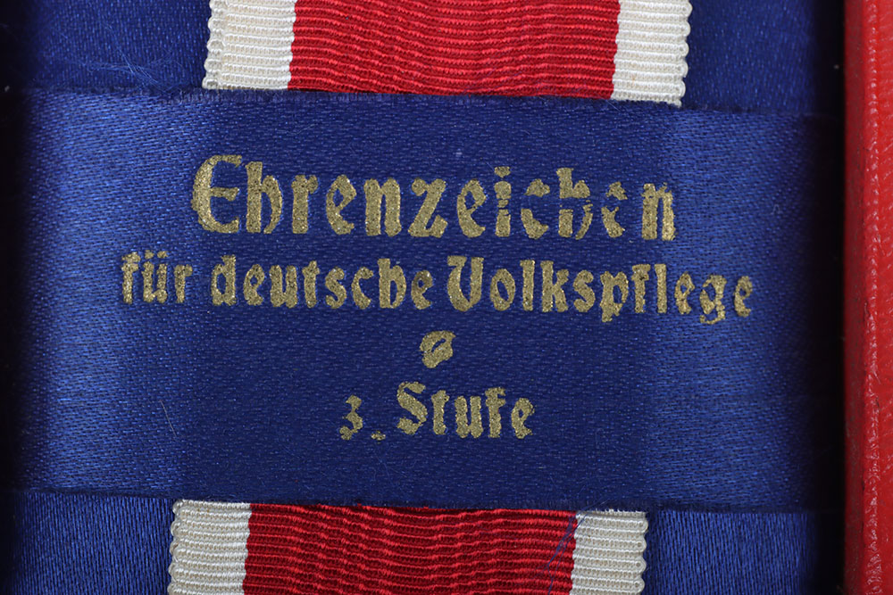 Third Reich Social Welfare Decoration 3rd Class in Original Case of Issue - Image 7 of 12