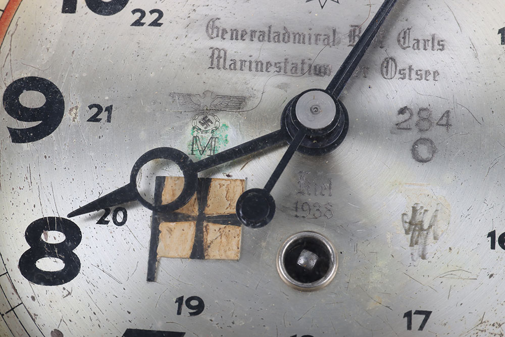Scarce WW2 German Naval Bulkhead Style Clock of Generaladmiral Rolf Carls Marinestation der Ostsee - Image 3 of 7