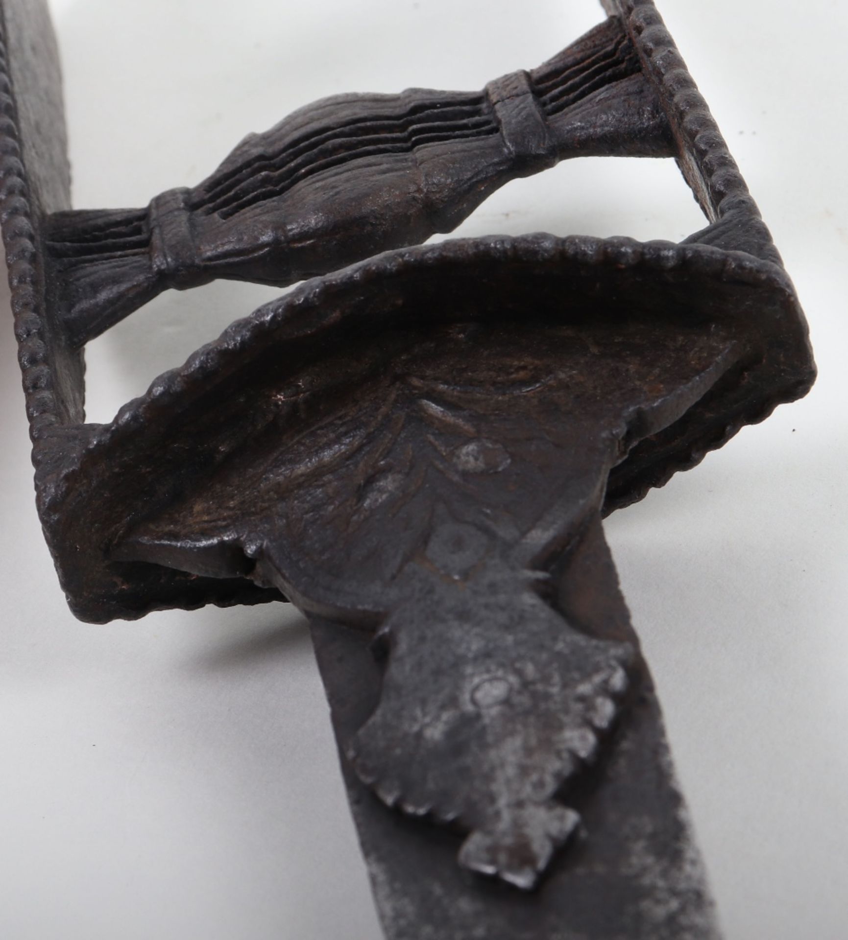 Indian Iron Katar of Tanjore Armoury Type, 17th Century - Image 10 of 10