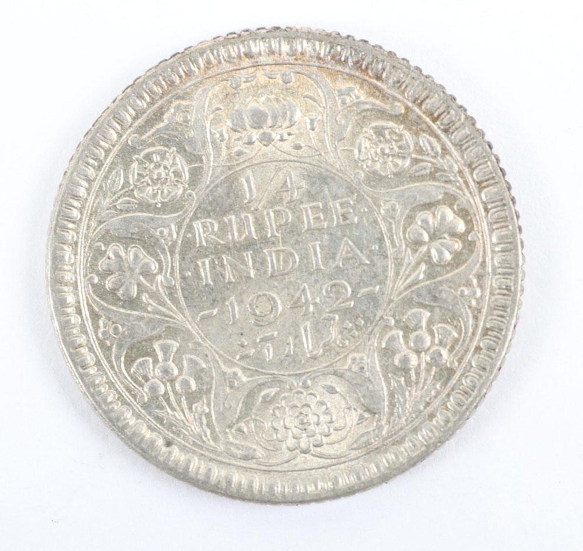 British India, George V (1910-1936), Half Rupee 1928, 1 Anna 1936, One Quarter Anna 1927 and 1/12 An - Image 3 of 4