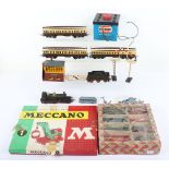 A Unboxed Triang 00 Gauge Rich Uncle Train Set