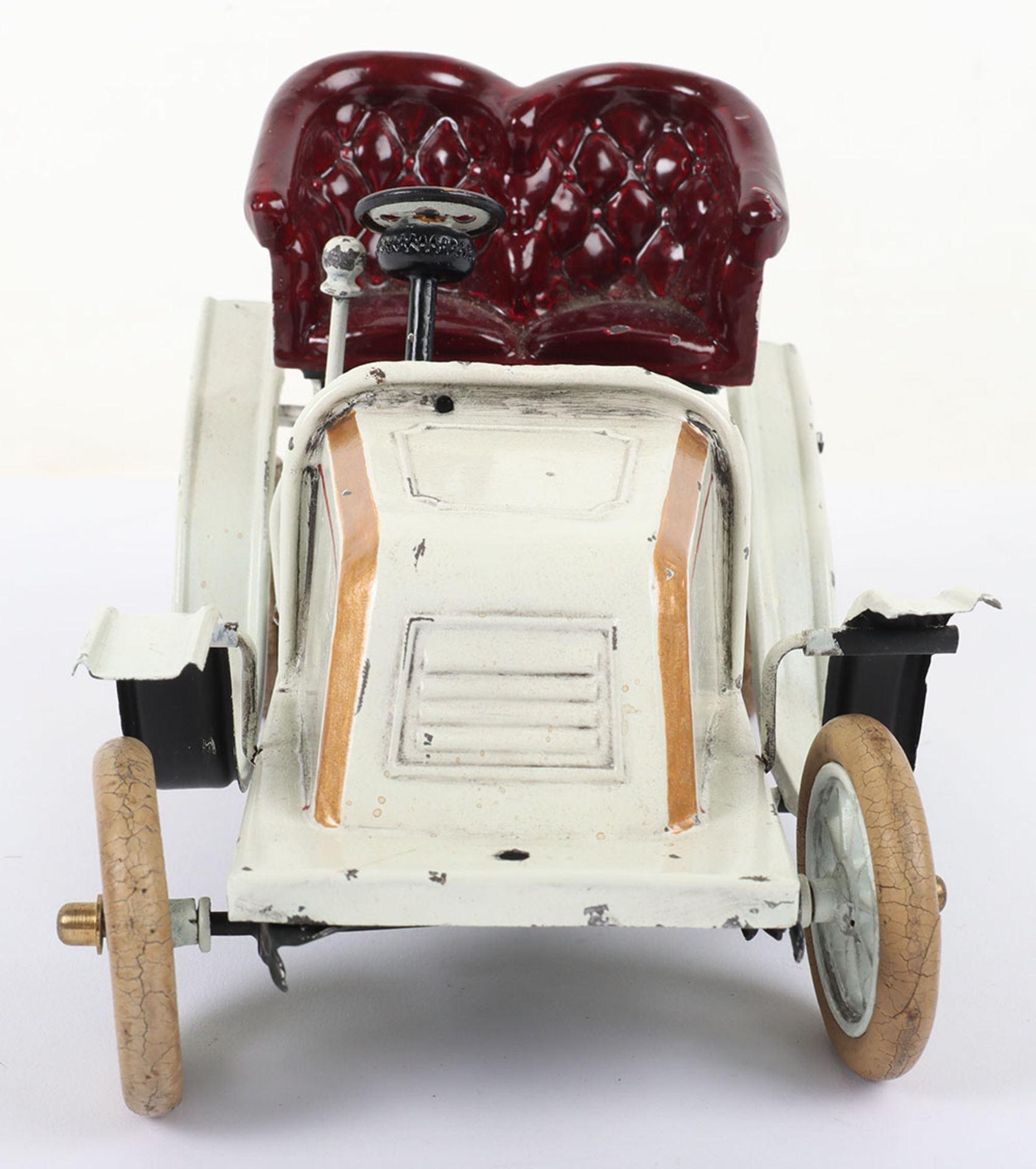 A good Bing tinplate clockwork ‘De Dion’ two seater runabout, German 1904 - Image 3 of 7