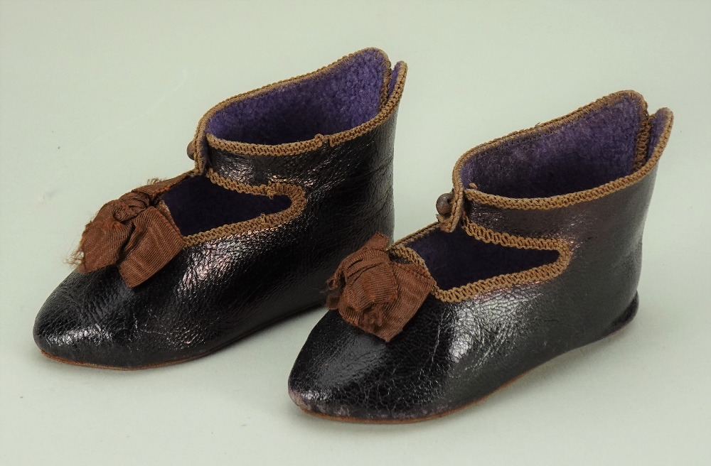 Lot Chaussures Anciennes Poupee Ancienne Jumeau • EUR 9,90