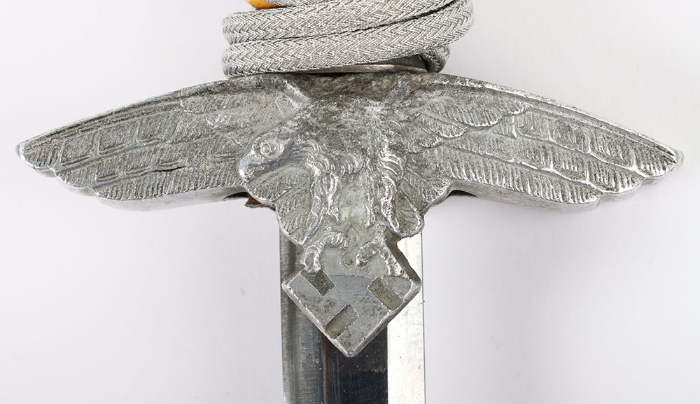 Scarce Variation of 2nd Pattern Luftwaffe Officers Dress Dagger by Waffenfabrik Max Weyersberg (W.M. - Image 7 of 11