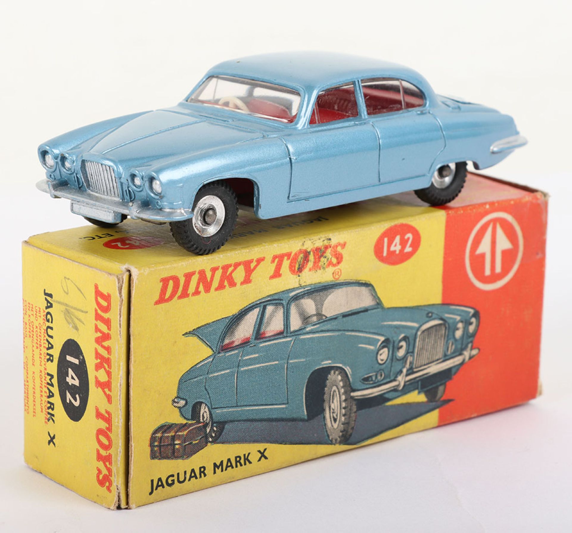 Dinky Toys 142 Jaguar Mark 10