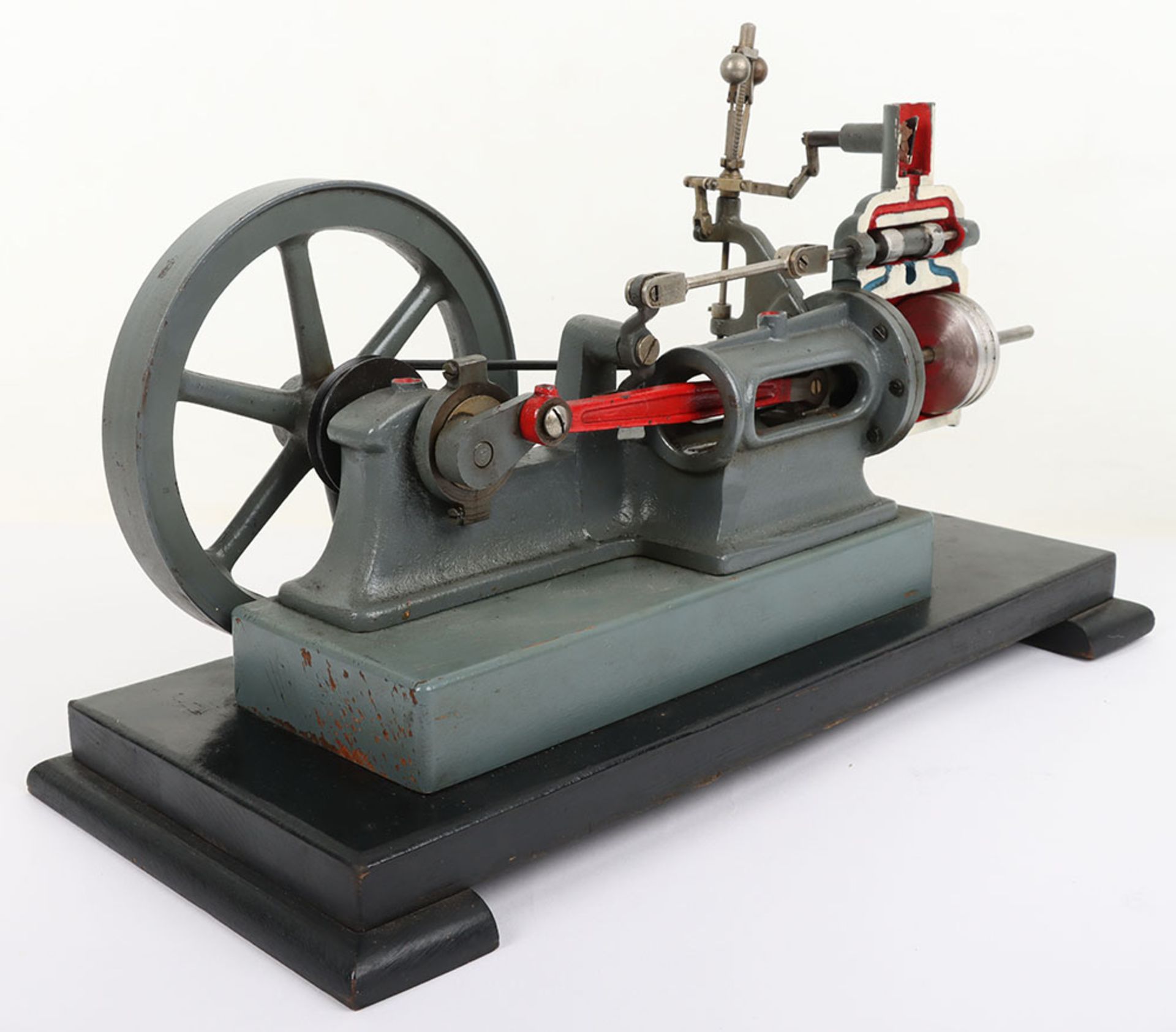 A cut-away demonstration model of a horizontal steam engine - Image 5 of 6