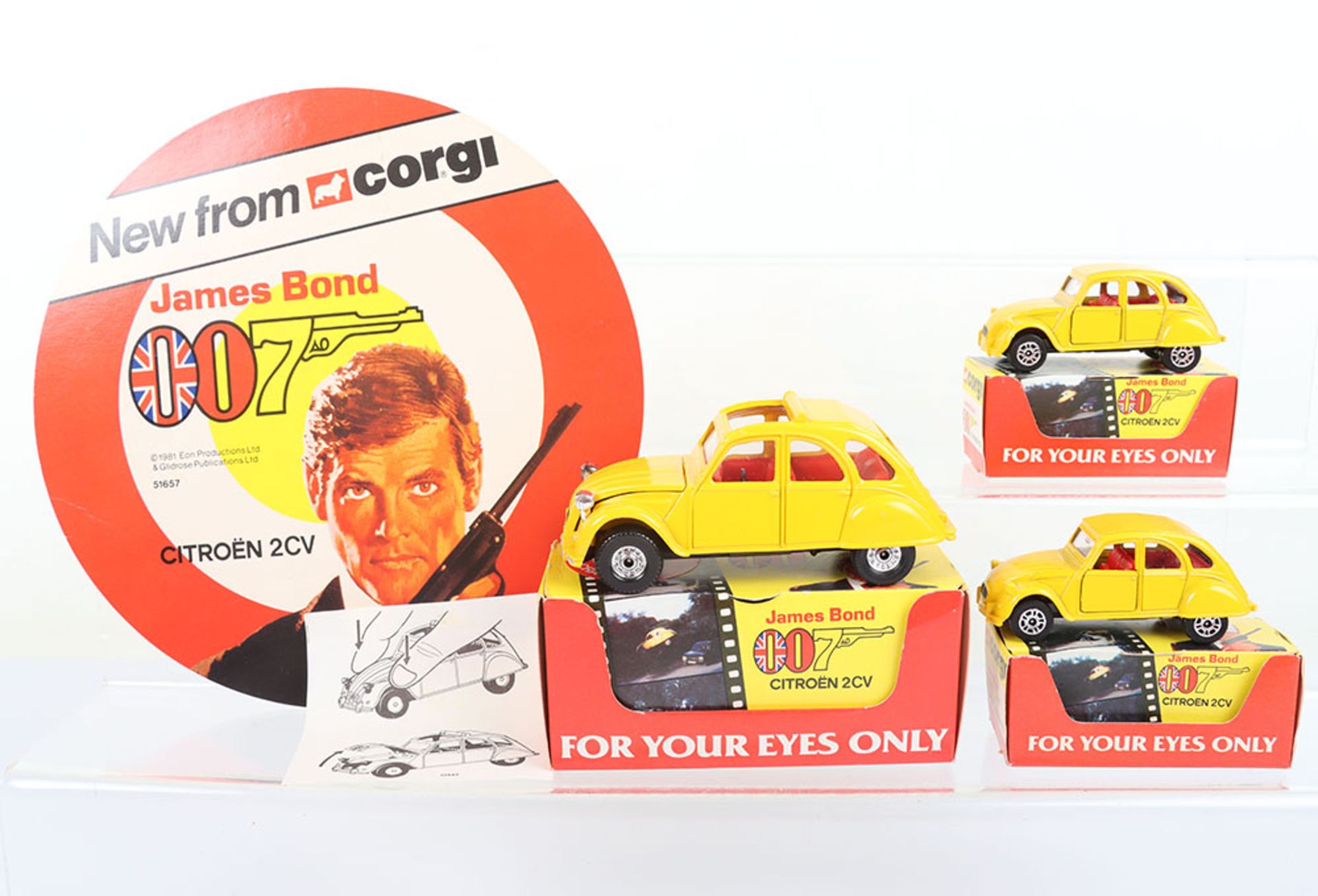 Original Corgi Toys James Bond Roger Moore Citroen 2CV Shop Display Card - Image 2 of 4