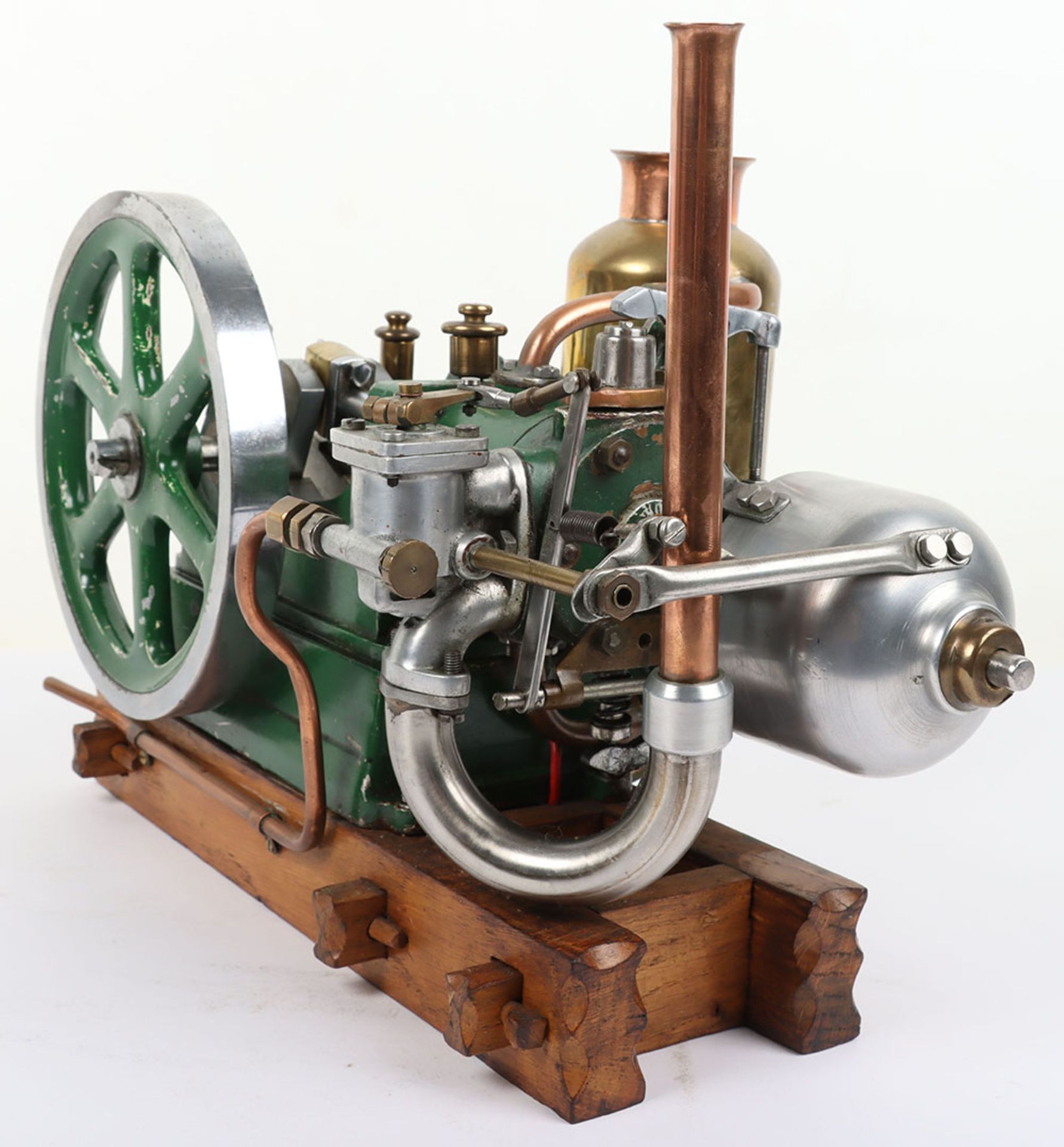 An interesting cast iron horizontal single cylinder petrol engine - Bild 3 aus 6