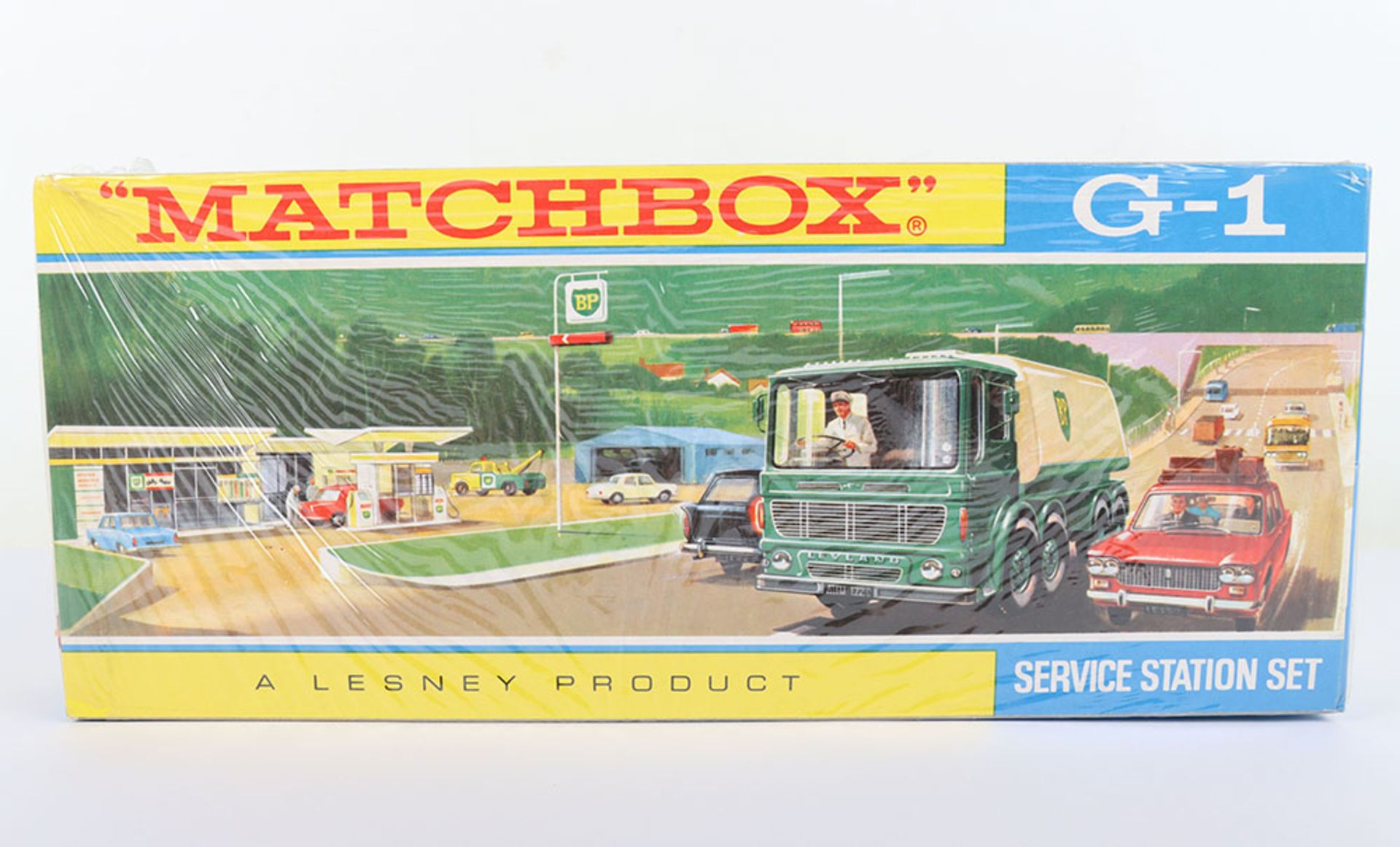 Matchbox Lesney Regular Wheels G-1 BP Service Station Gift Set - Image 2 of 6