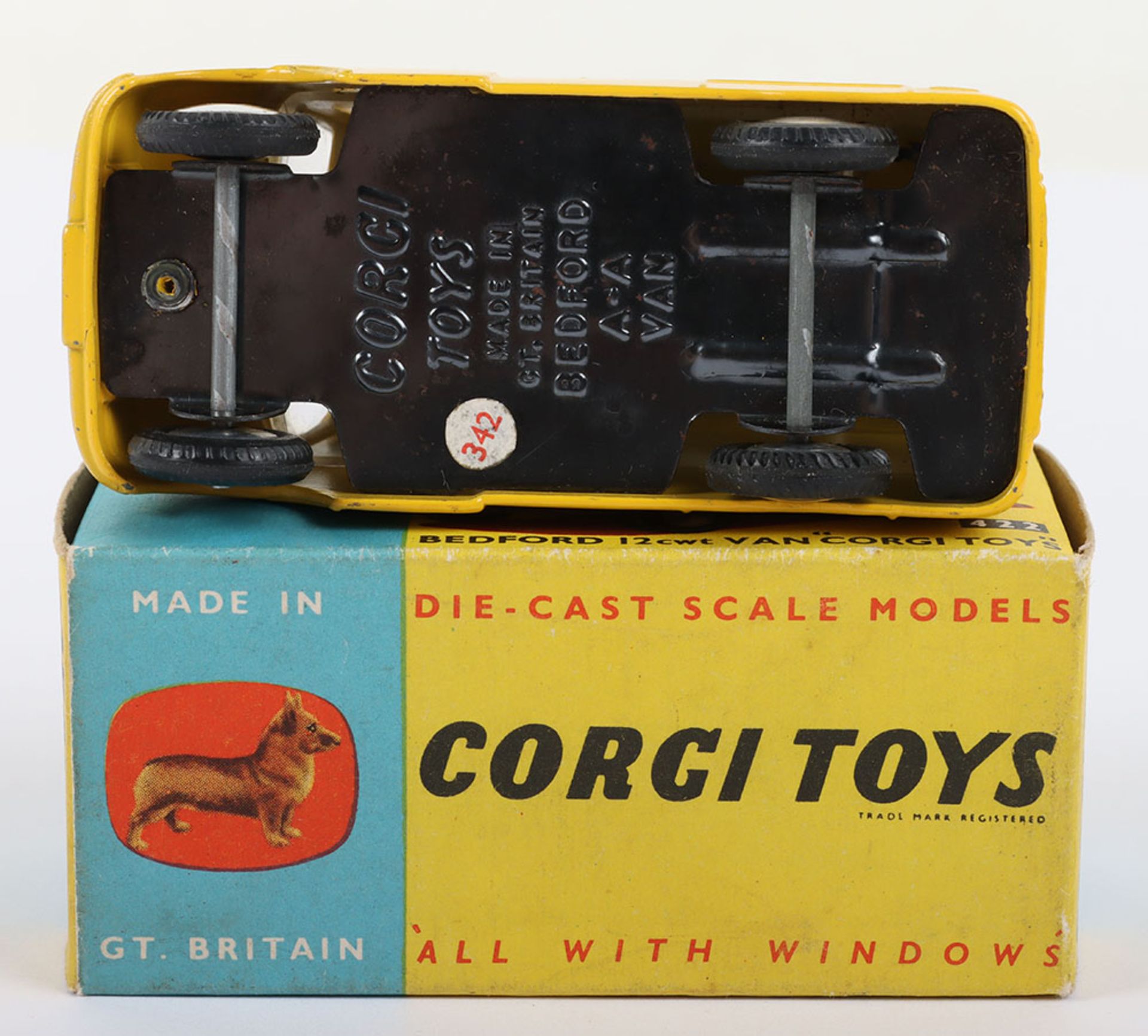 Corgi 422 Bedford 12cwt Van ‘Corgi Toys - Image 5 of 5