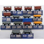 Collection of Hornby Dublo boxed super detail plastic bodied rolling stock