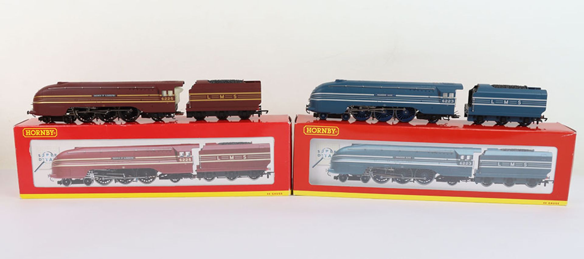 Two Hornby Railway Super Detail Coronation Class locomotives - Bild 2 aus 3