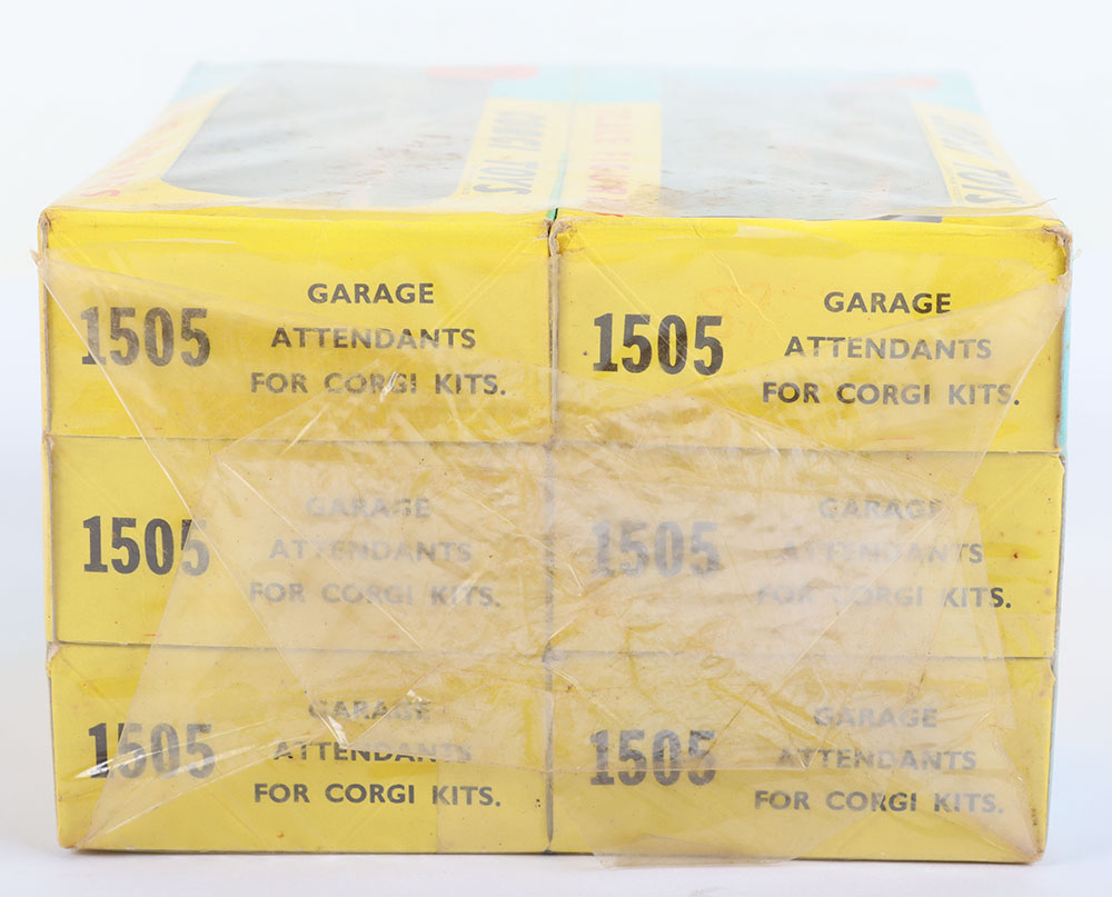 Corgi Toys trade Pack of six 1505 Garage Attendants for Corgi Kits - Image 6 of 6