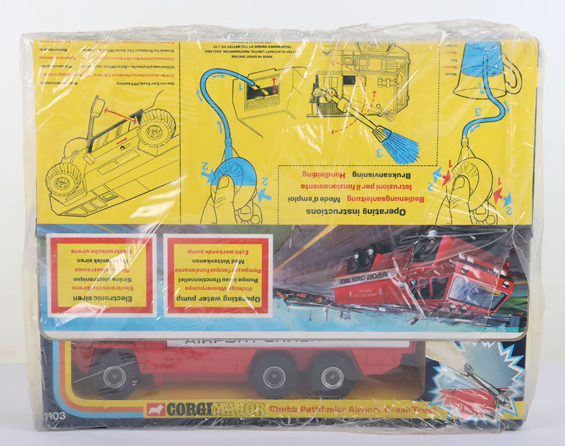Corgi Toys Trade Pack of Two 1103 Chubb Pathfinder Airport Crash Trucks - Image 3 of 7
