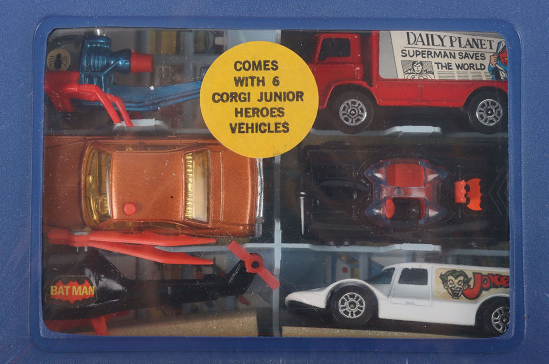 Corgi Juniors Batman Reeves USA 12 Car Carry Case - Image 3 of 6