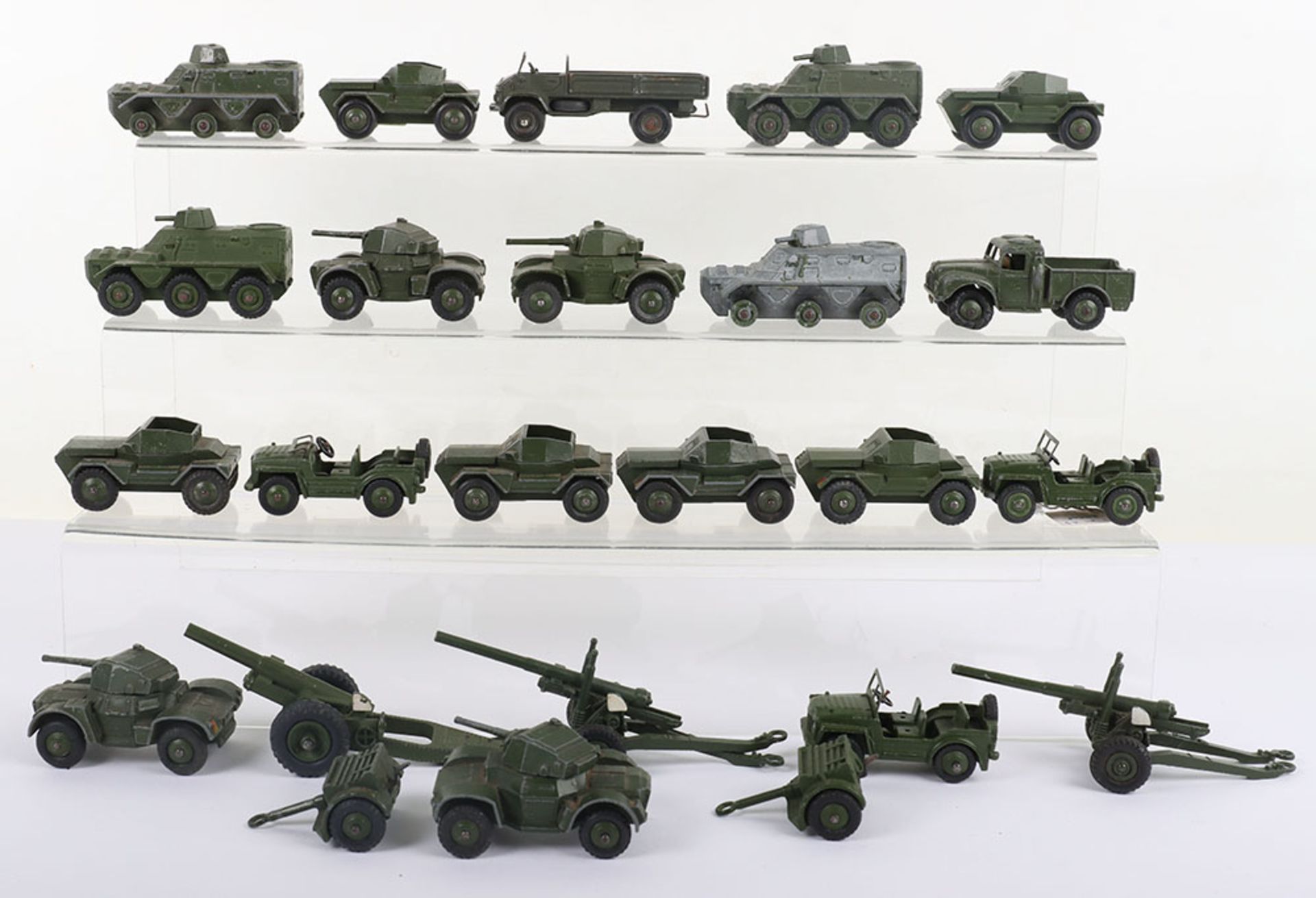 Quantity of Dinky Toys Military Models - Image 2 of 2