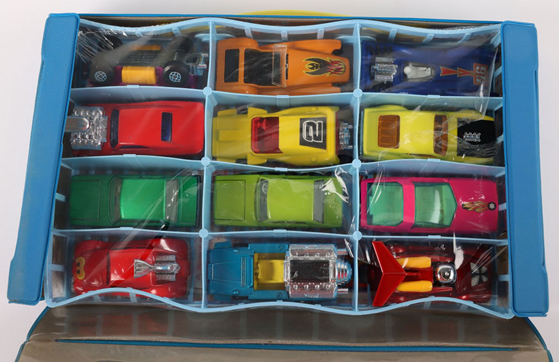 Matchbox Superfast USA issue Carry Case with 12 Vehicles - Image 5 of 5