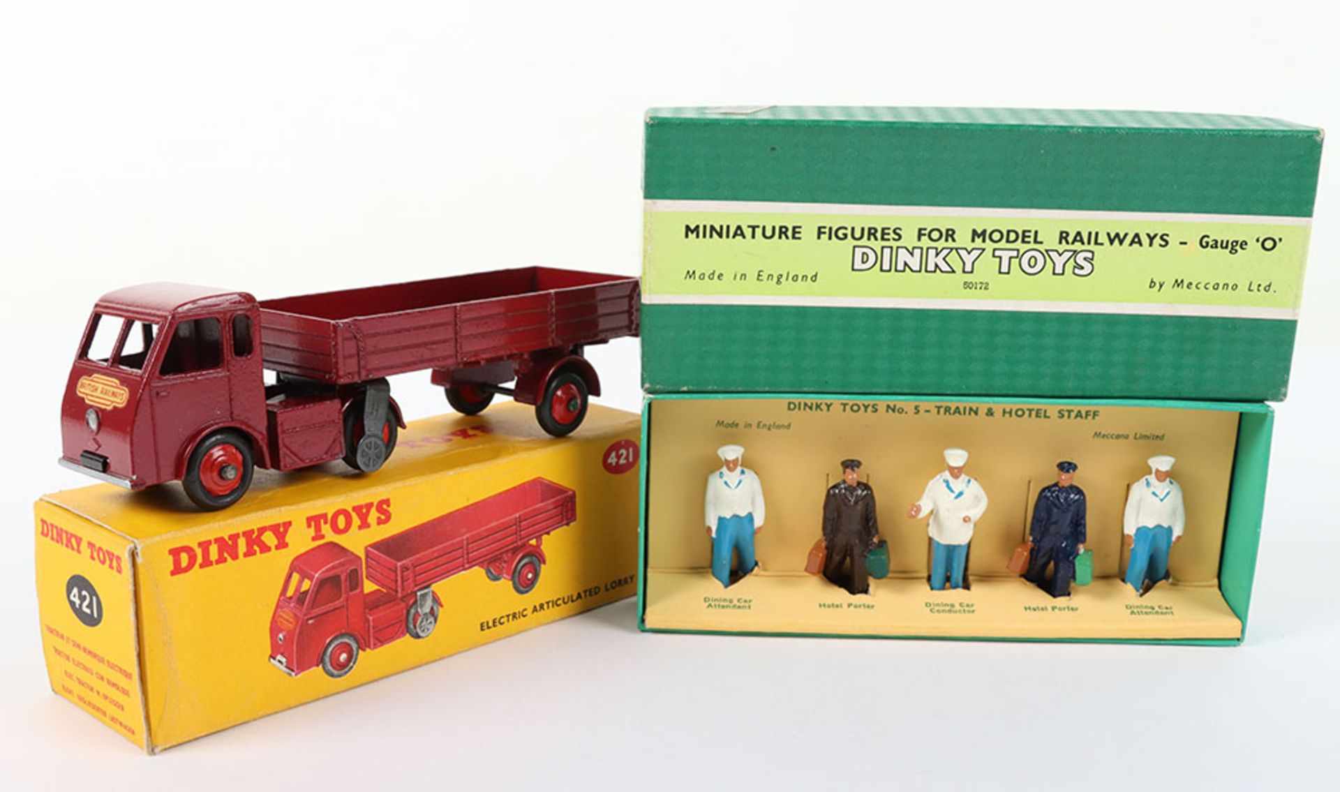 Dinky Toys Set No.5 Train and Hotel Staff