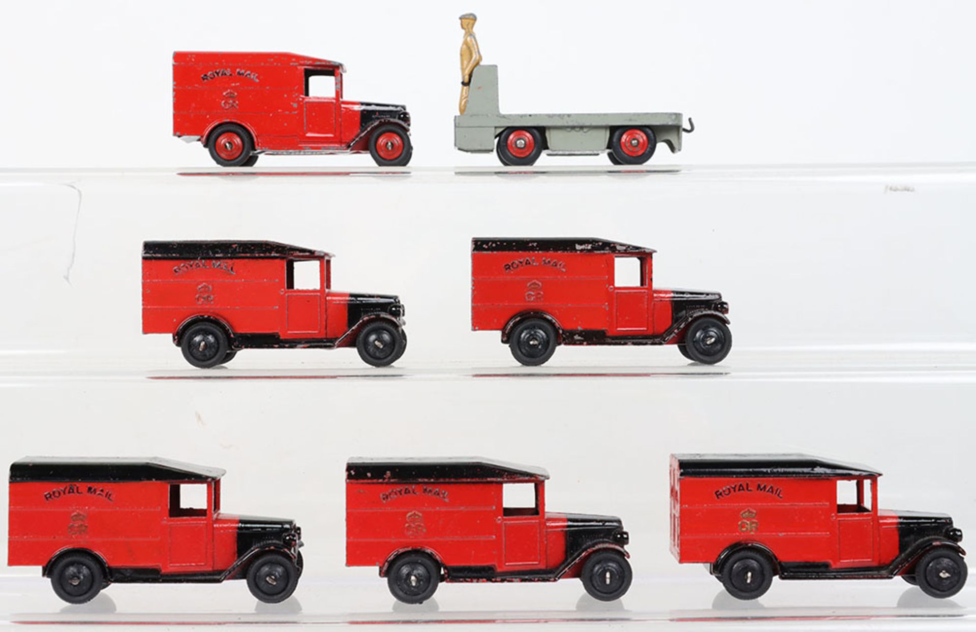 Six Post War Dinky Toys 31b Royal Mail Vans