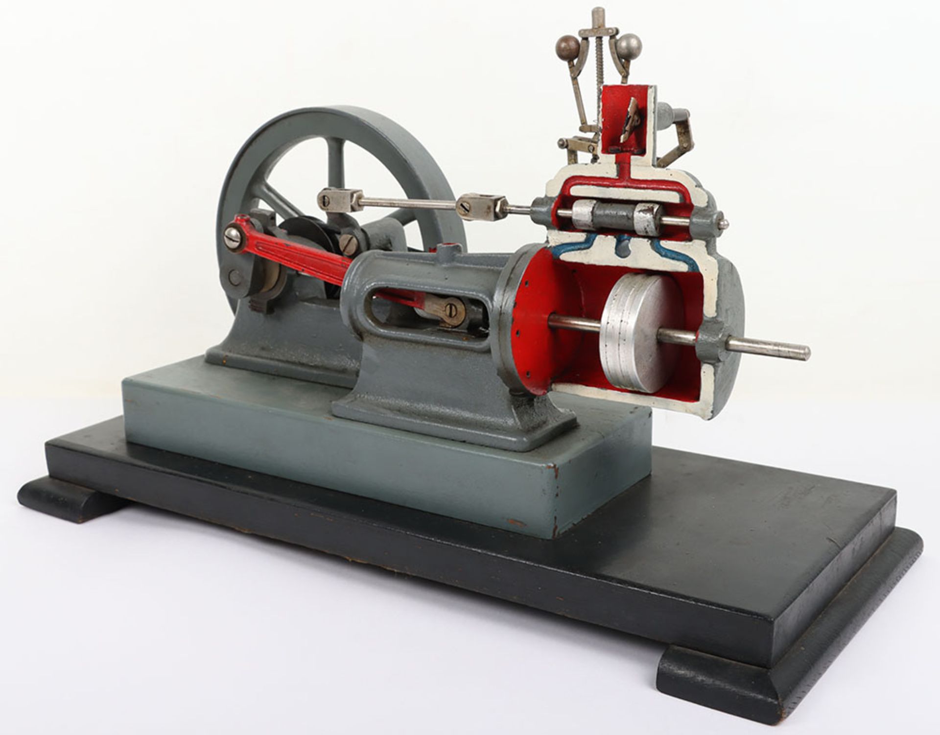 A cut-away demonstration model of a horizontal steam engine - Image 4 of 6