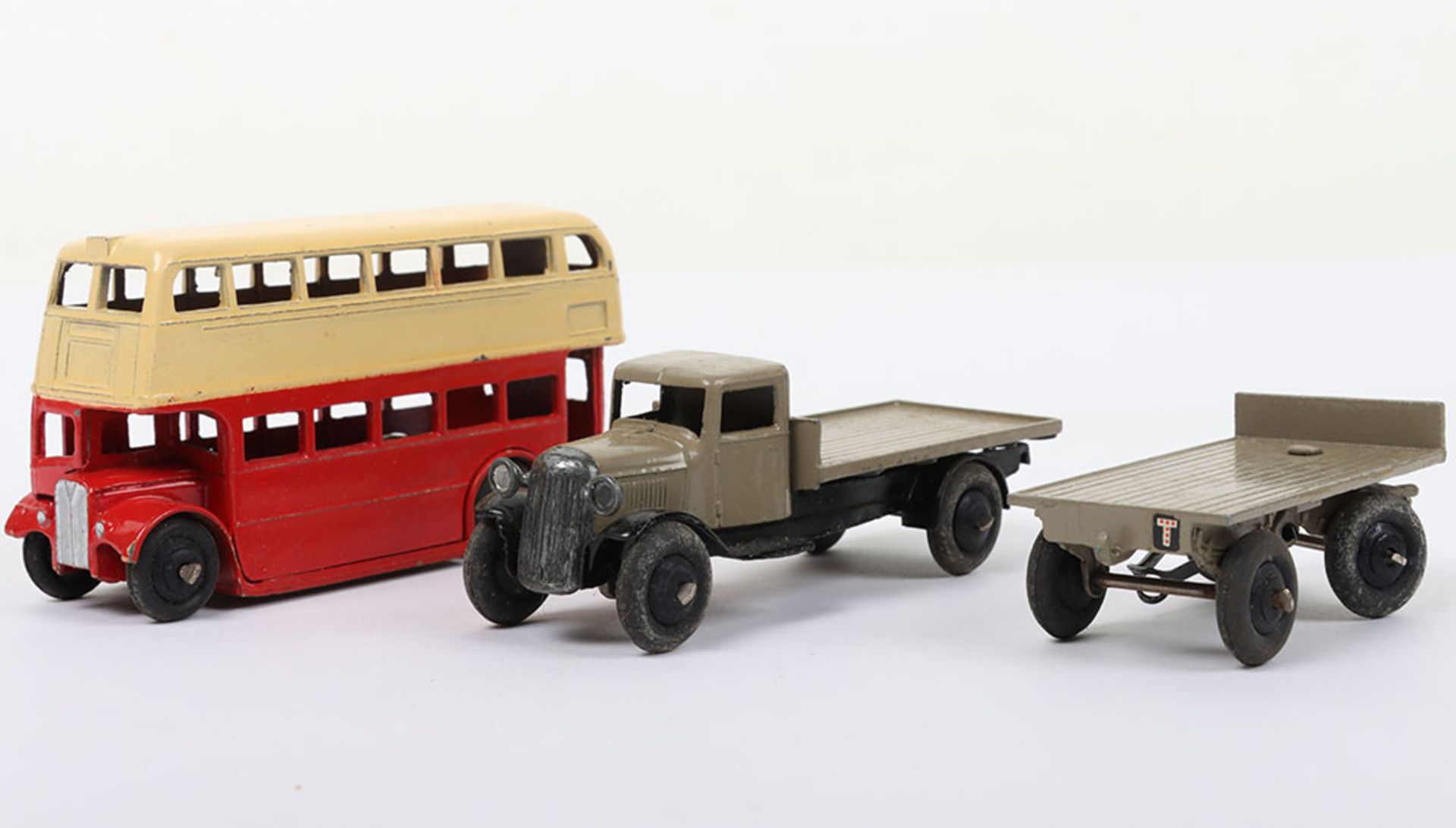 Dinky Toys 25T Flat Truck & Trailer