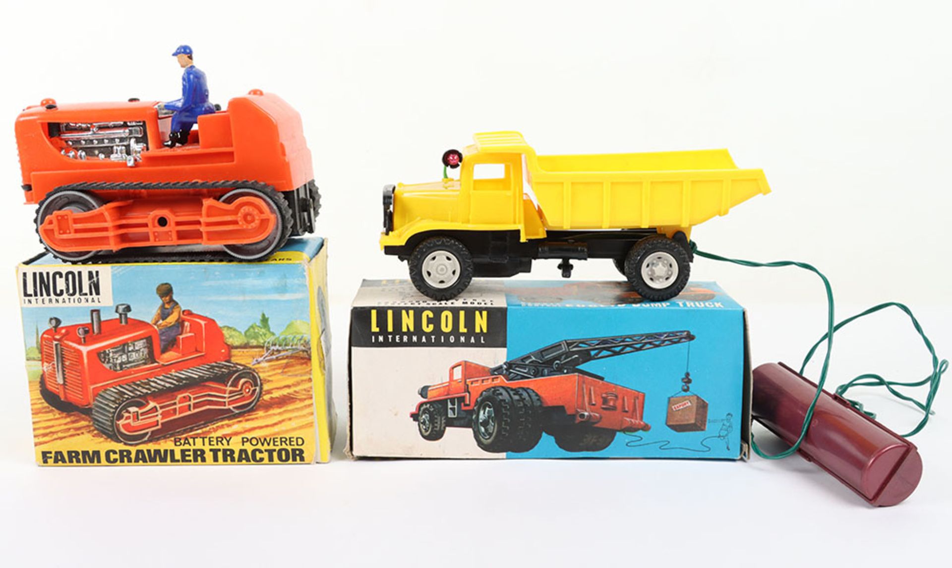 Lincoln International Empire Made Hong Kong Plastic Battery Powered Farm Crawler Tractor