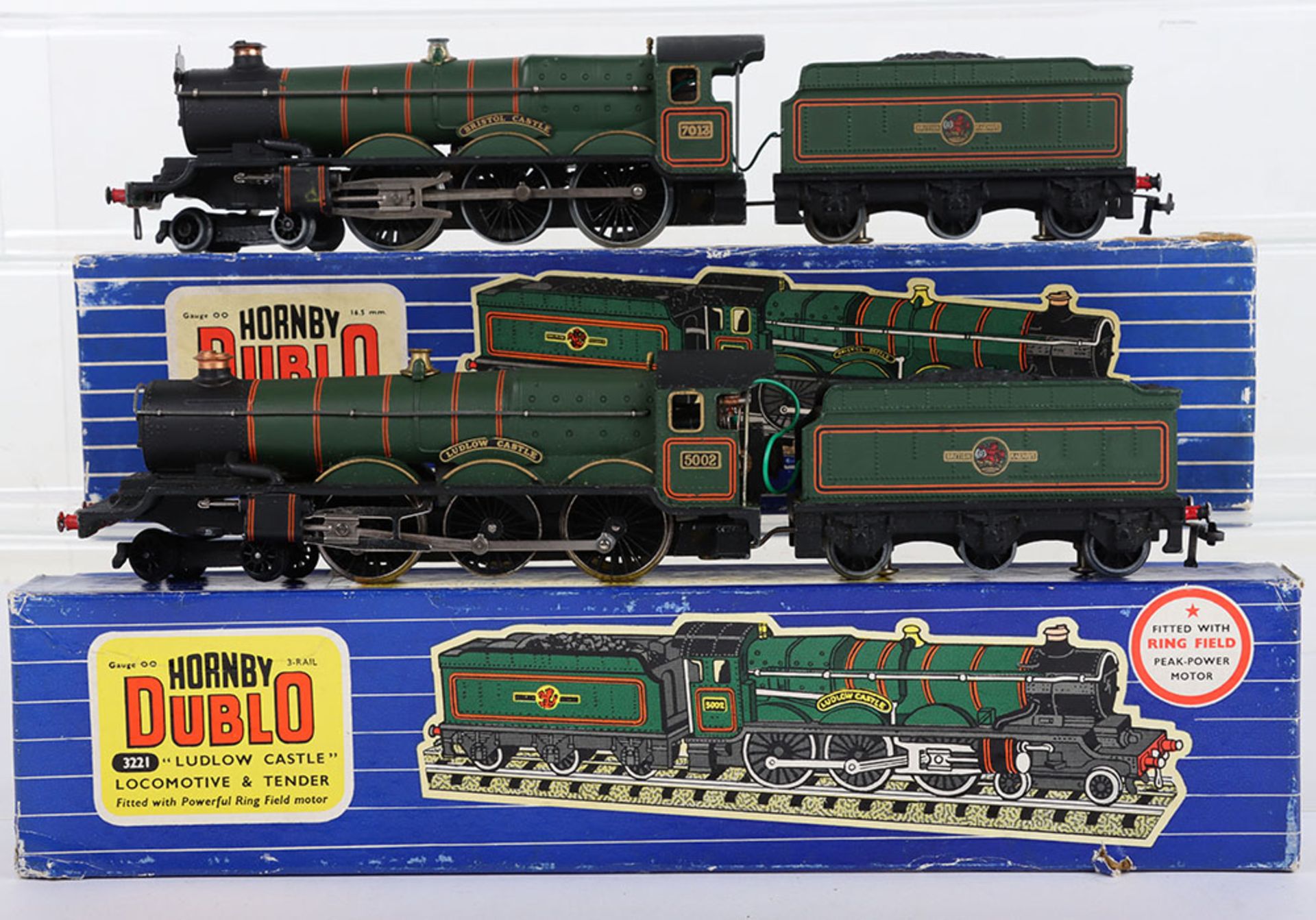 Boxed Hornby Dublo 3221 4-6-0 Ludlow Castle locomotive and tender