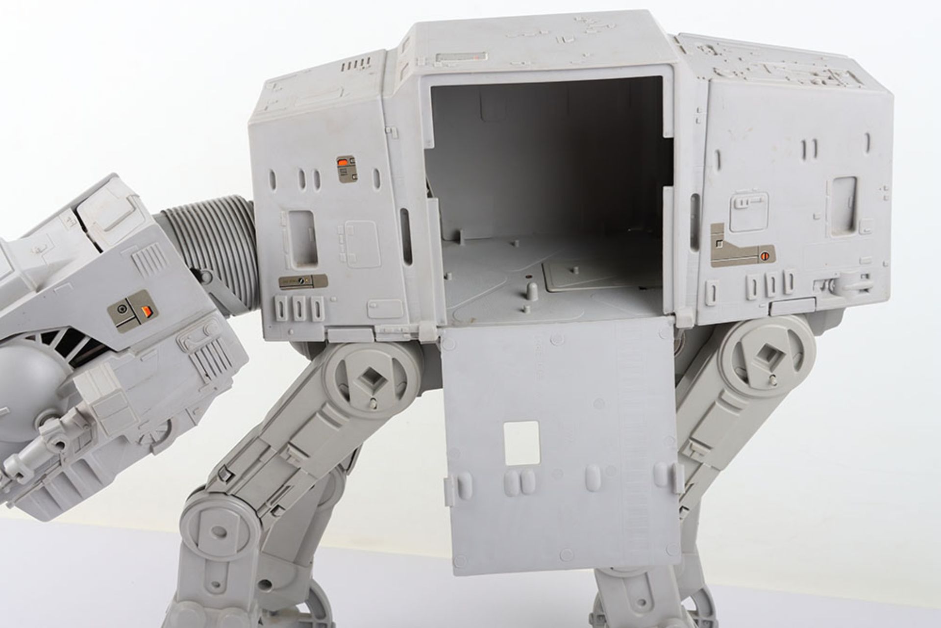 Vintage Kenner Star Wars AT-AT All Terrain Armoured Transport - Image 5 of 5