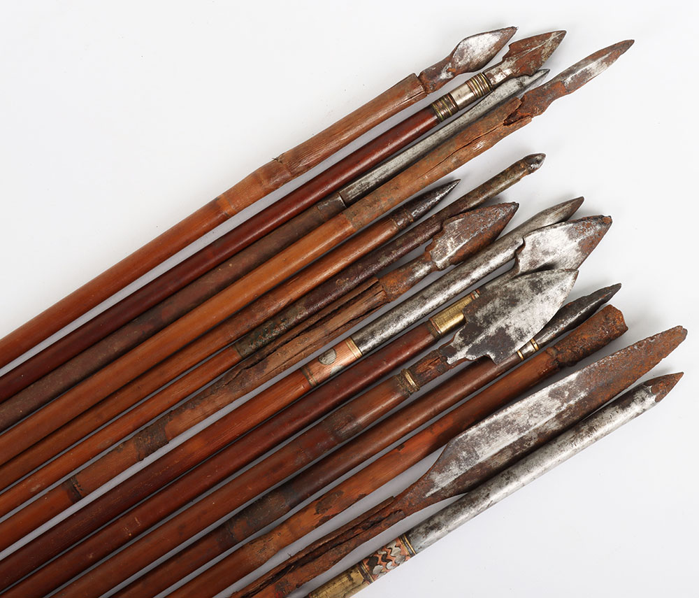 12x Indian Moghul Arrows 18th & 19th Century - Image 2 of 3