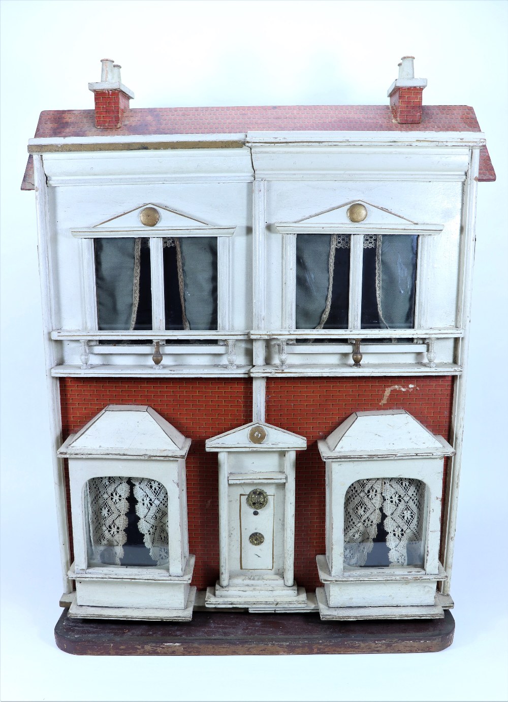 A G & J Lines No: 20 painted wooden dolls house, English 1909-10,