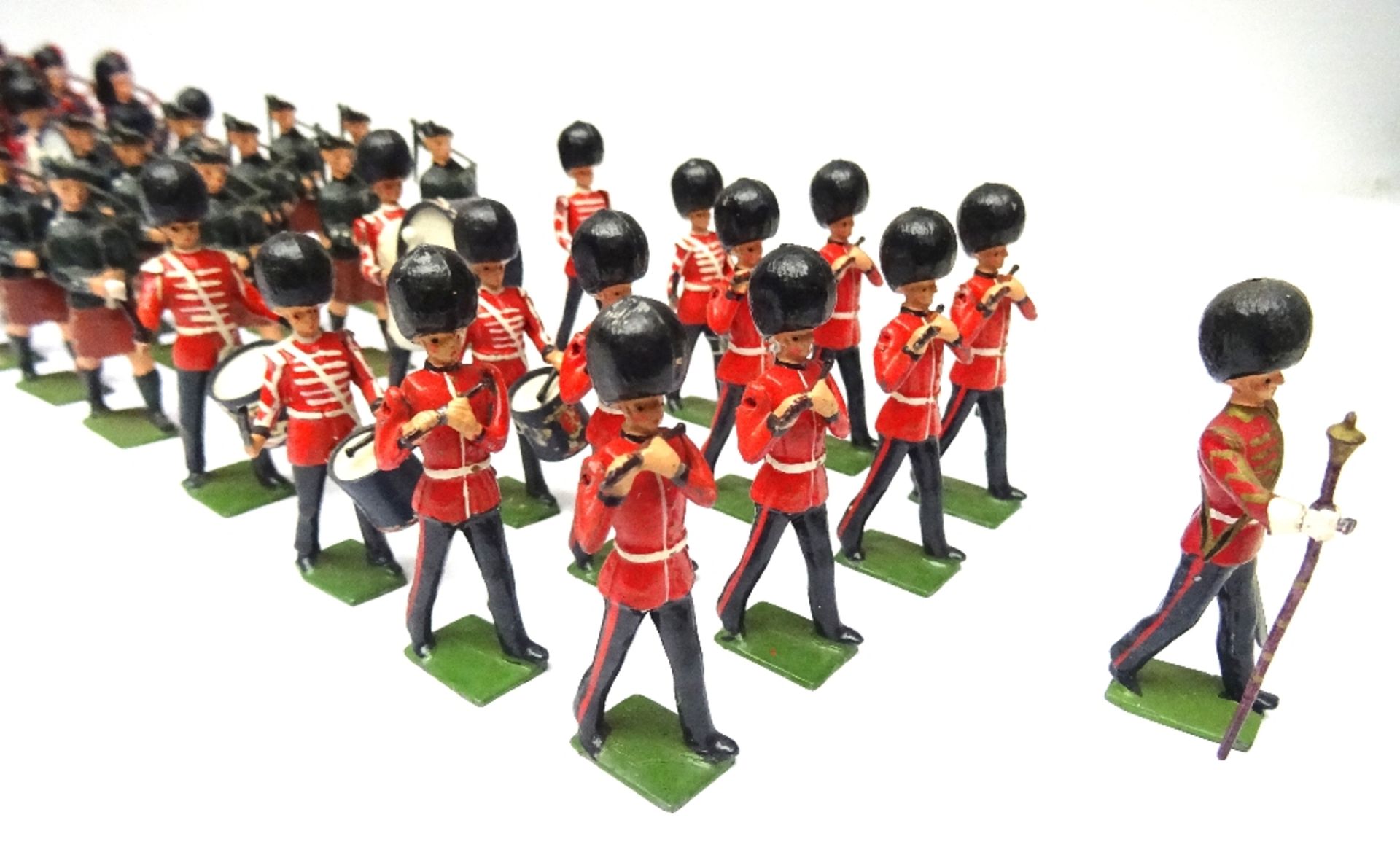 Britains massed Drums and Pipes of the Scots and Irish Guards - Bild 9 aus 12
