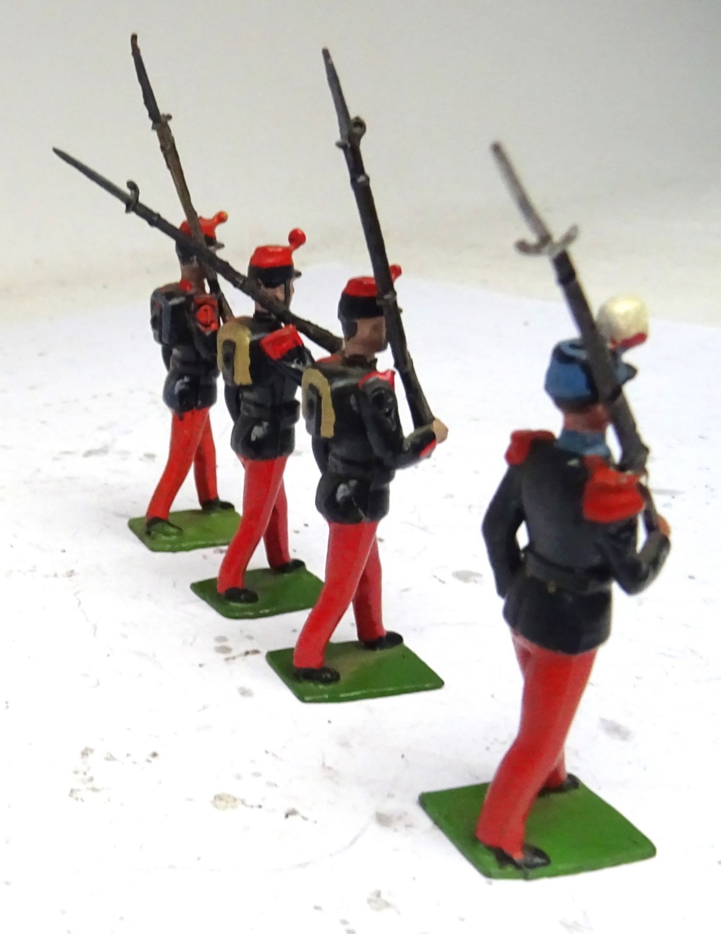 Britains PARIS OFFICE French Infanterie a grande tenue - Image 2 of 4
