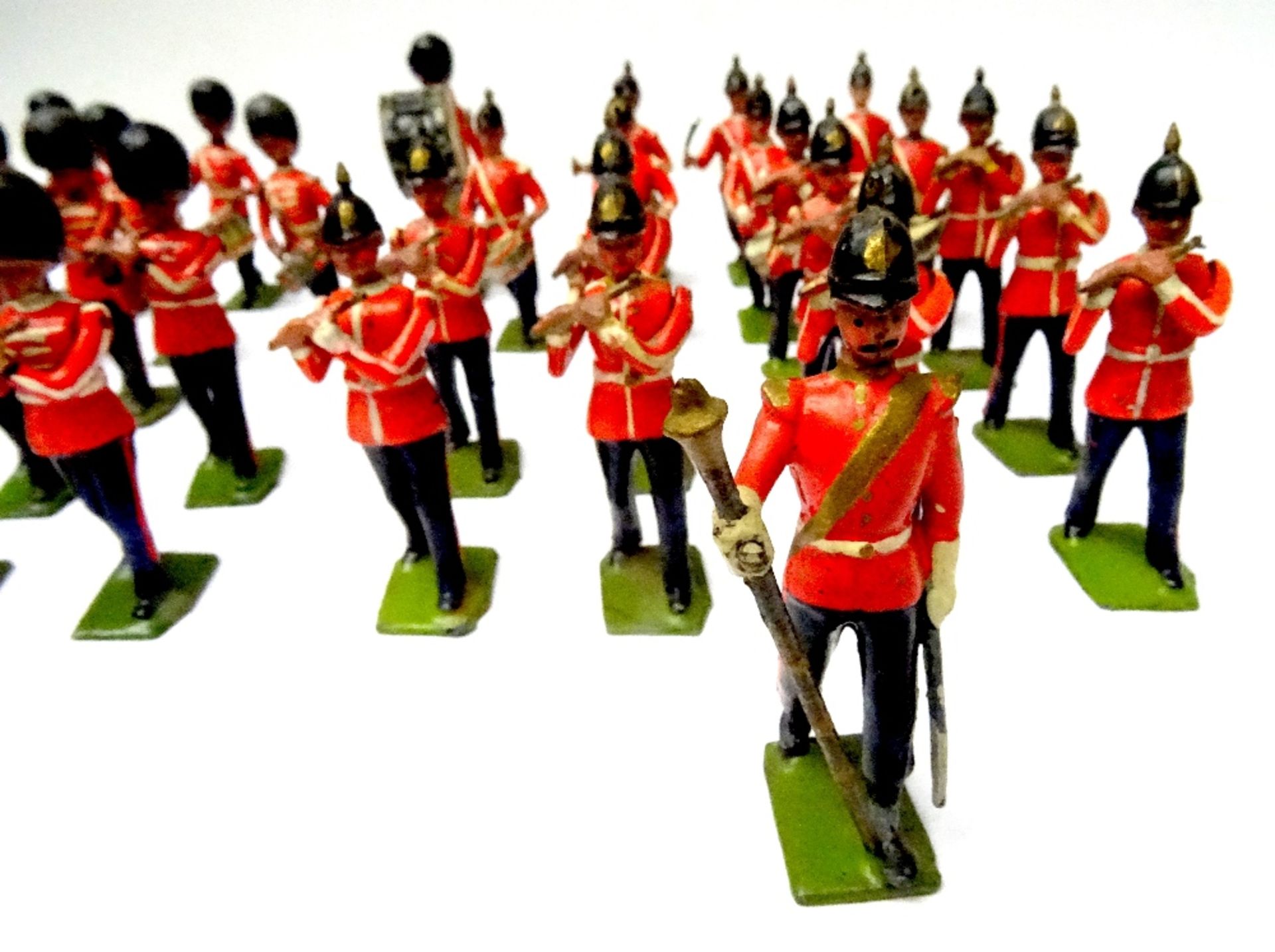 Britains from sets 321 and 322, Drum and Fife Bands of the Infantry of the Line - Image 5 of 7