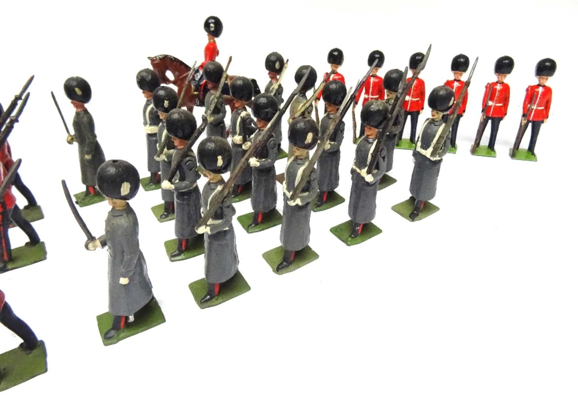 Britains Foot Guards set 2083 Welsh Guards - Image 6 of 6