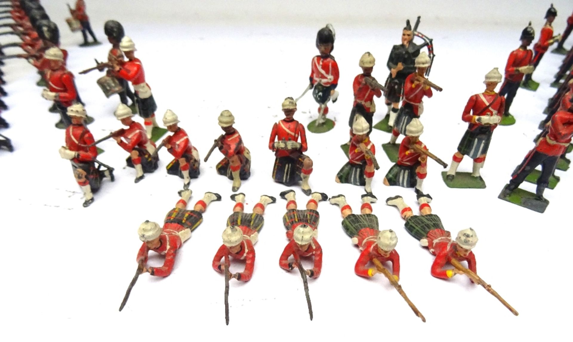 Britains Infantry, Highlanders and Foot Guards - Image 3 of 4