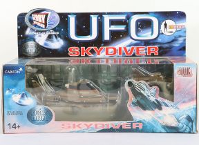 Product Enterprise UFO Skydiver Diecast Classics