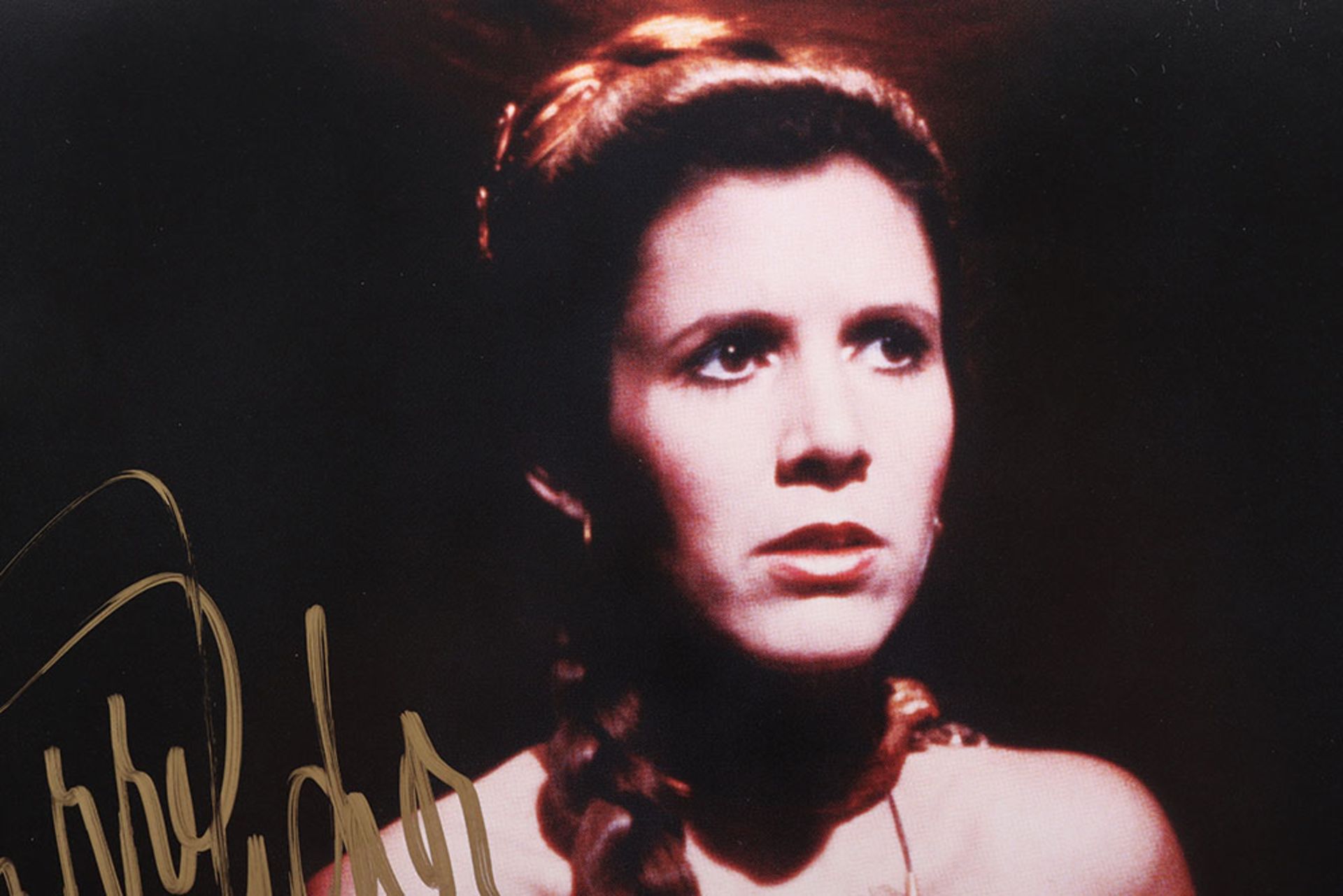 A Original Star Wars Signed Princess Leia Photograph Carrie Fisher (1956-2016) - Bild 3 aus 4