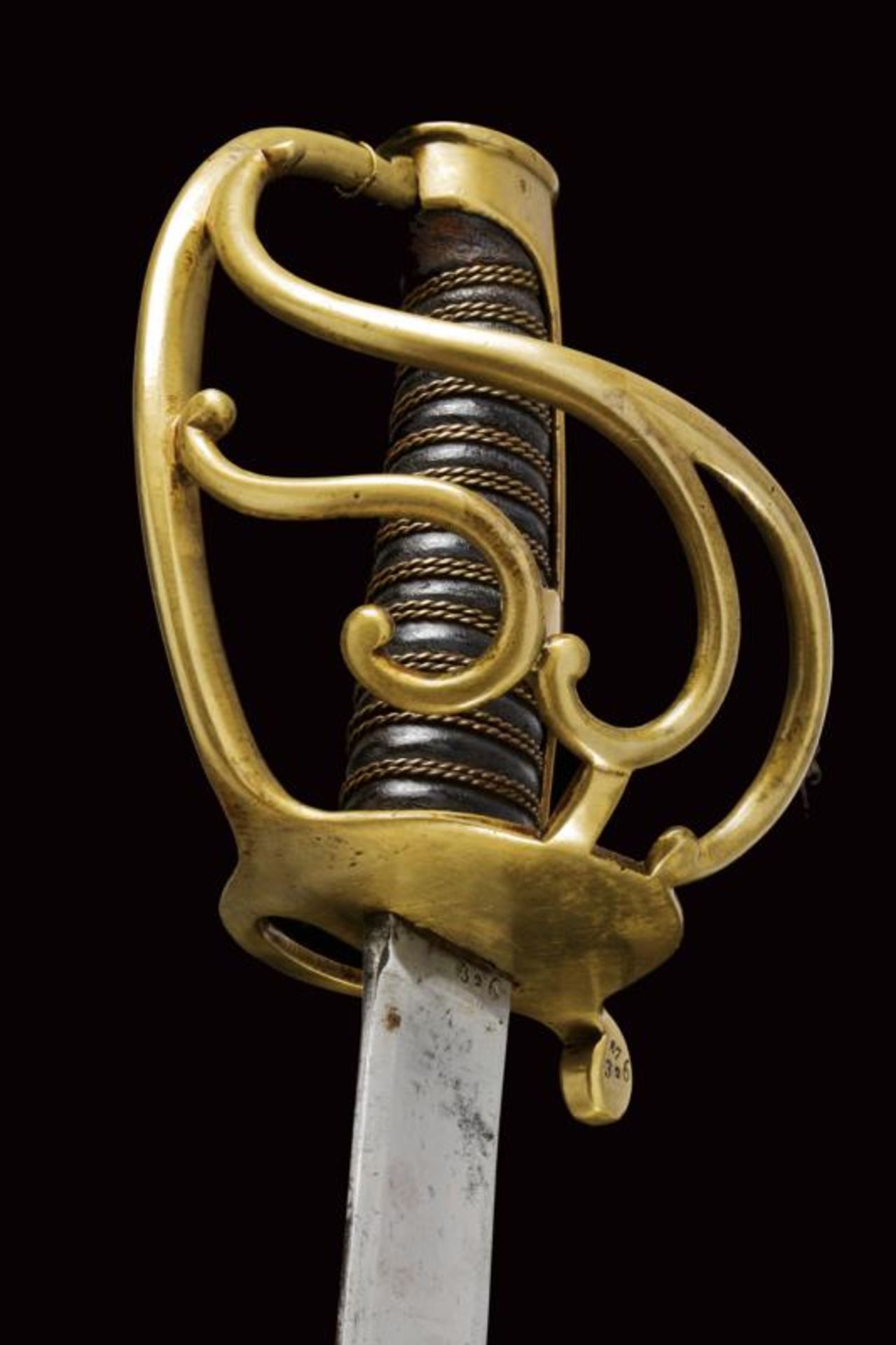 A Noble Guard officer's sabre - Image 5 of 9