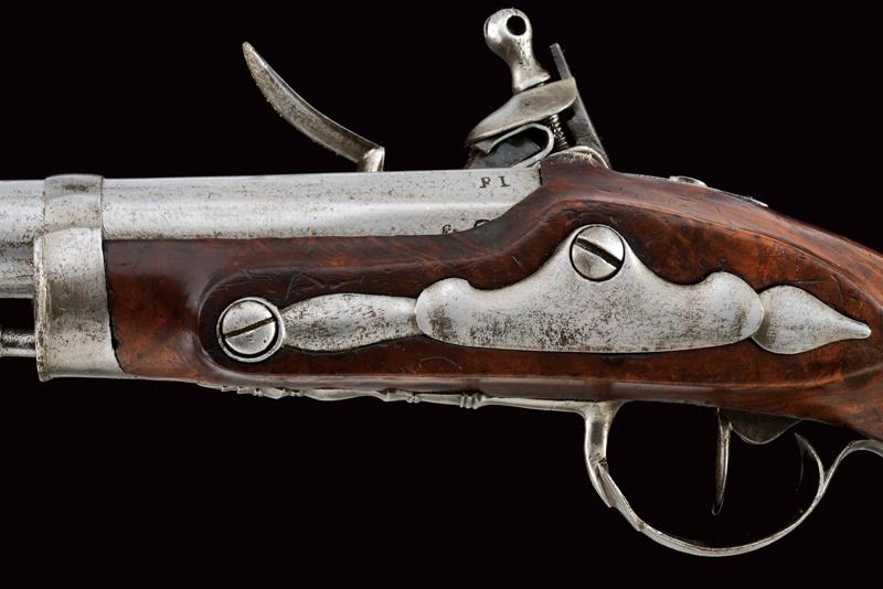 A pair of officer's flintlock pistols - Image 2 of 9