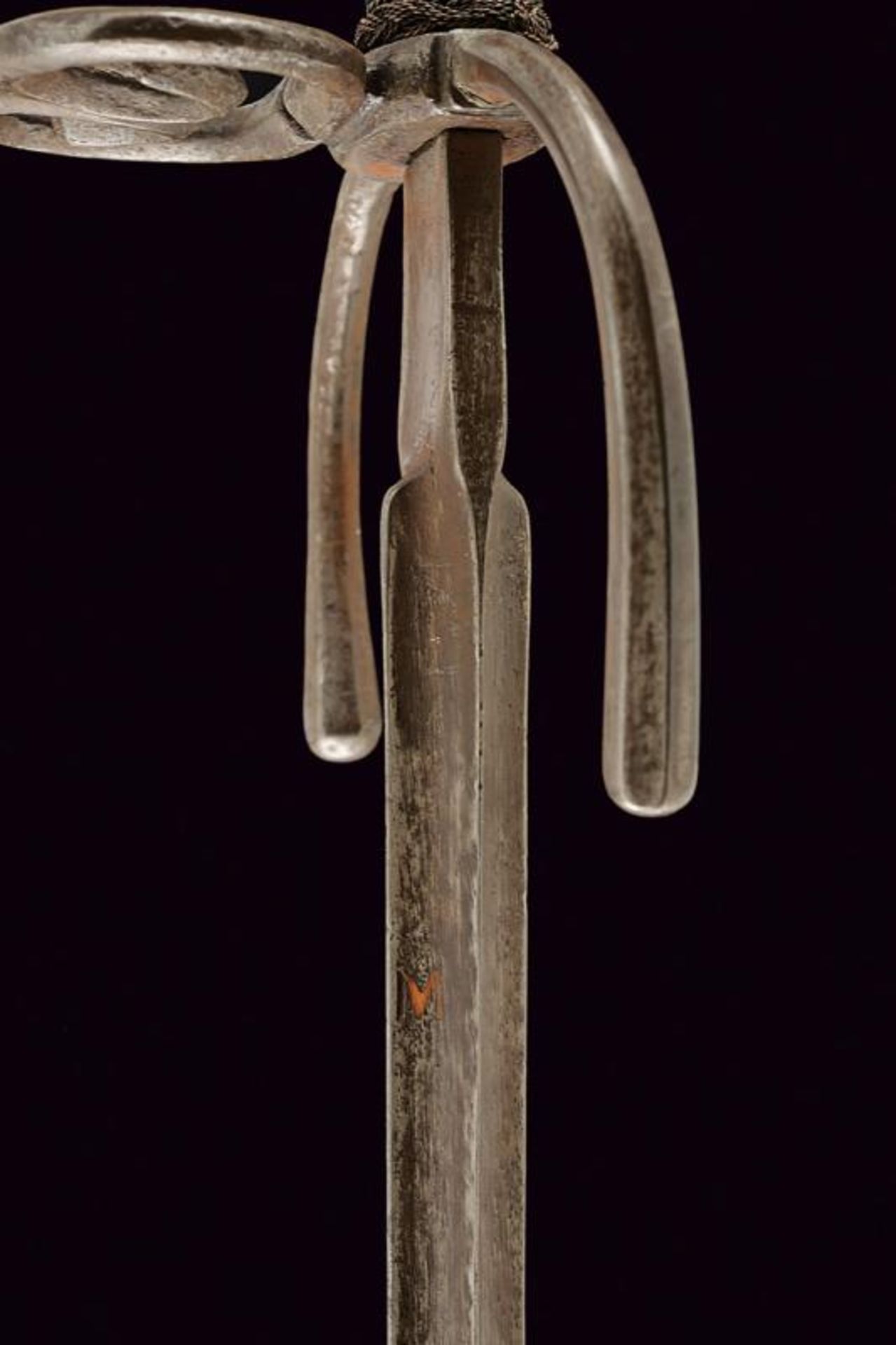 A left hand dagger in 16th Century style - Image 5 of 6