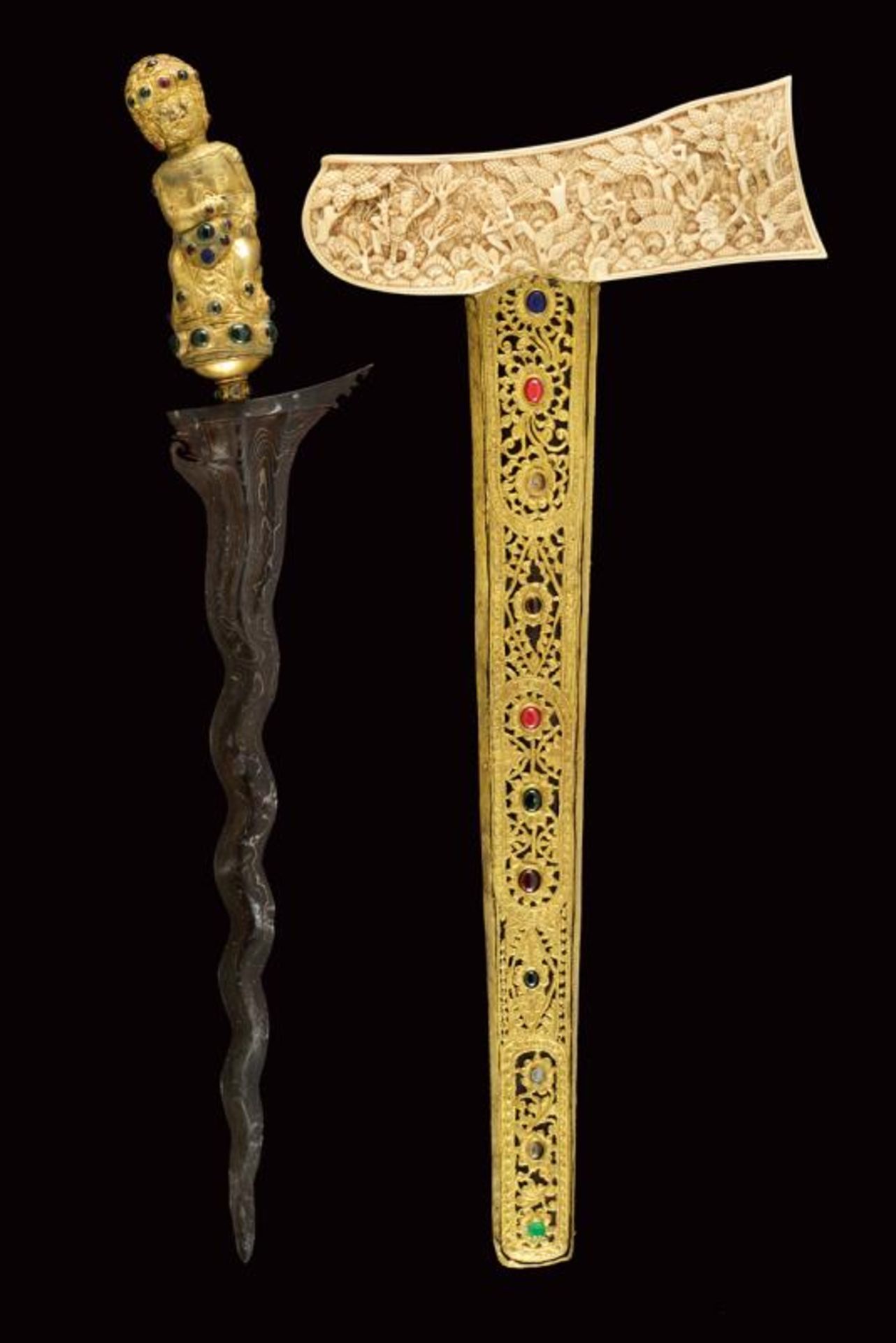 A kris with outstanding scabbard